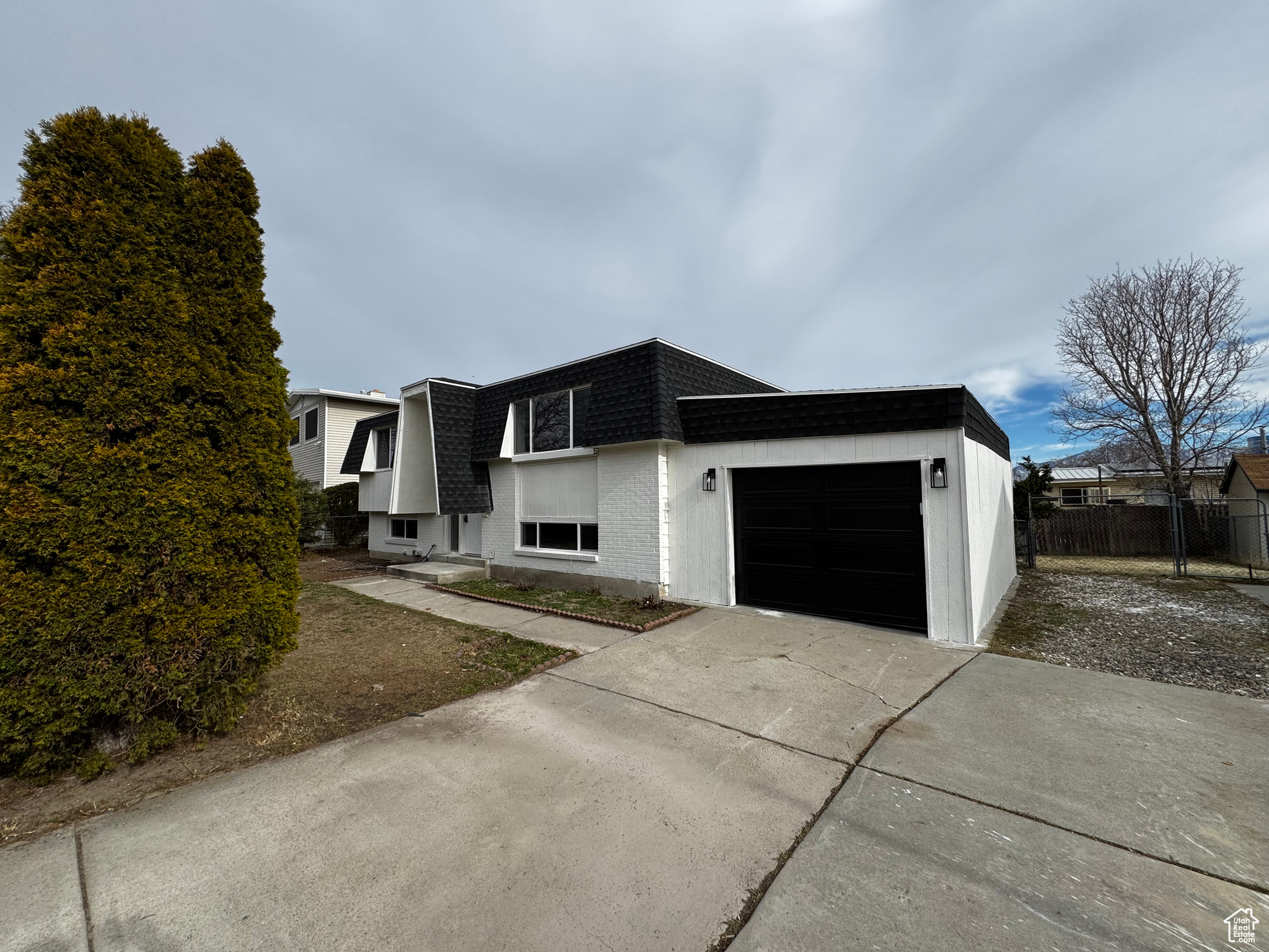 View of front facade with a garage