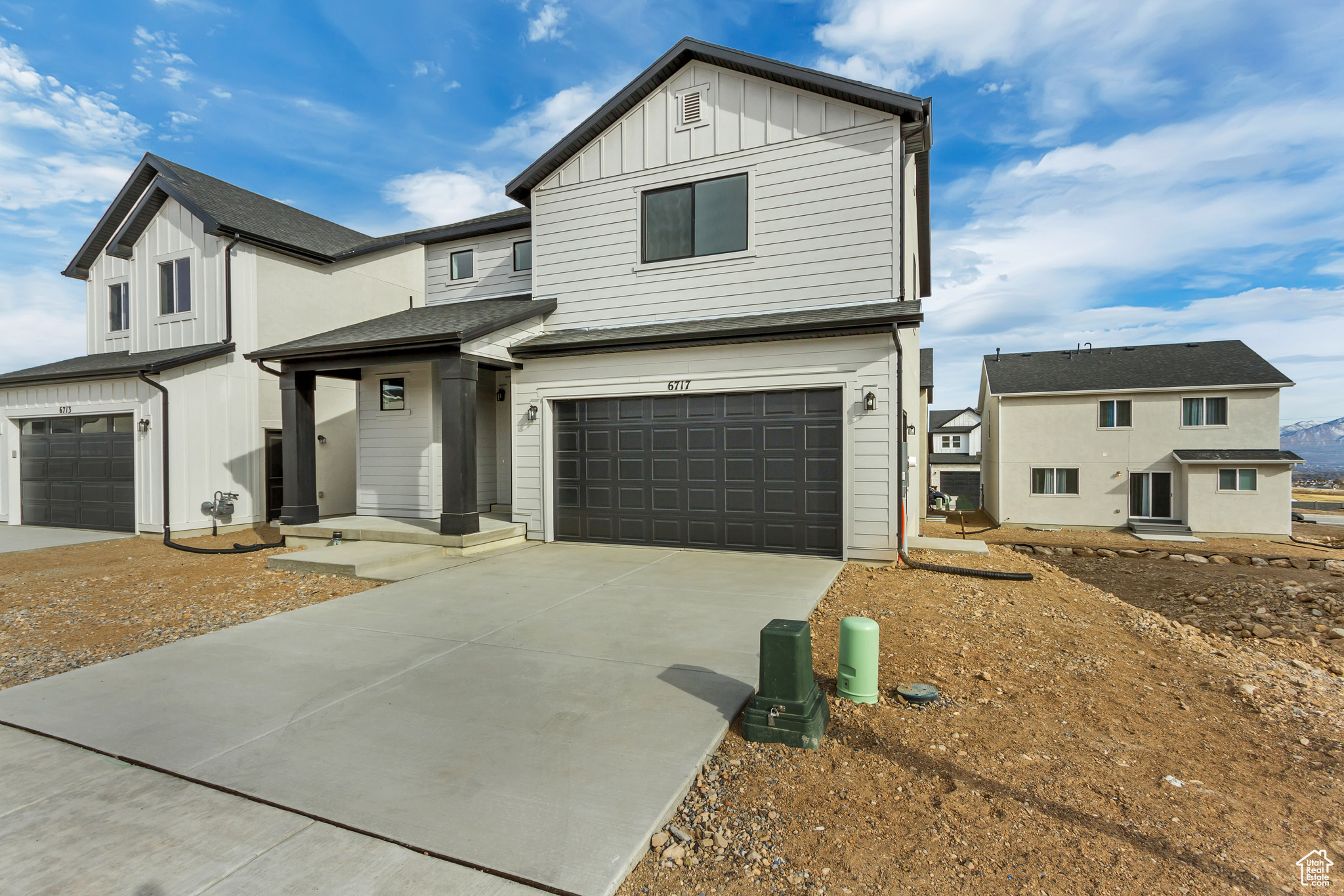 View of front of house featuring a garage