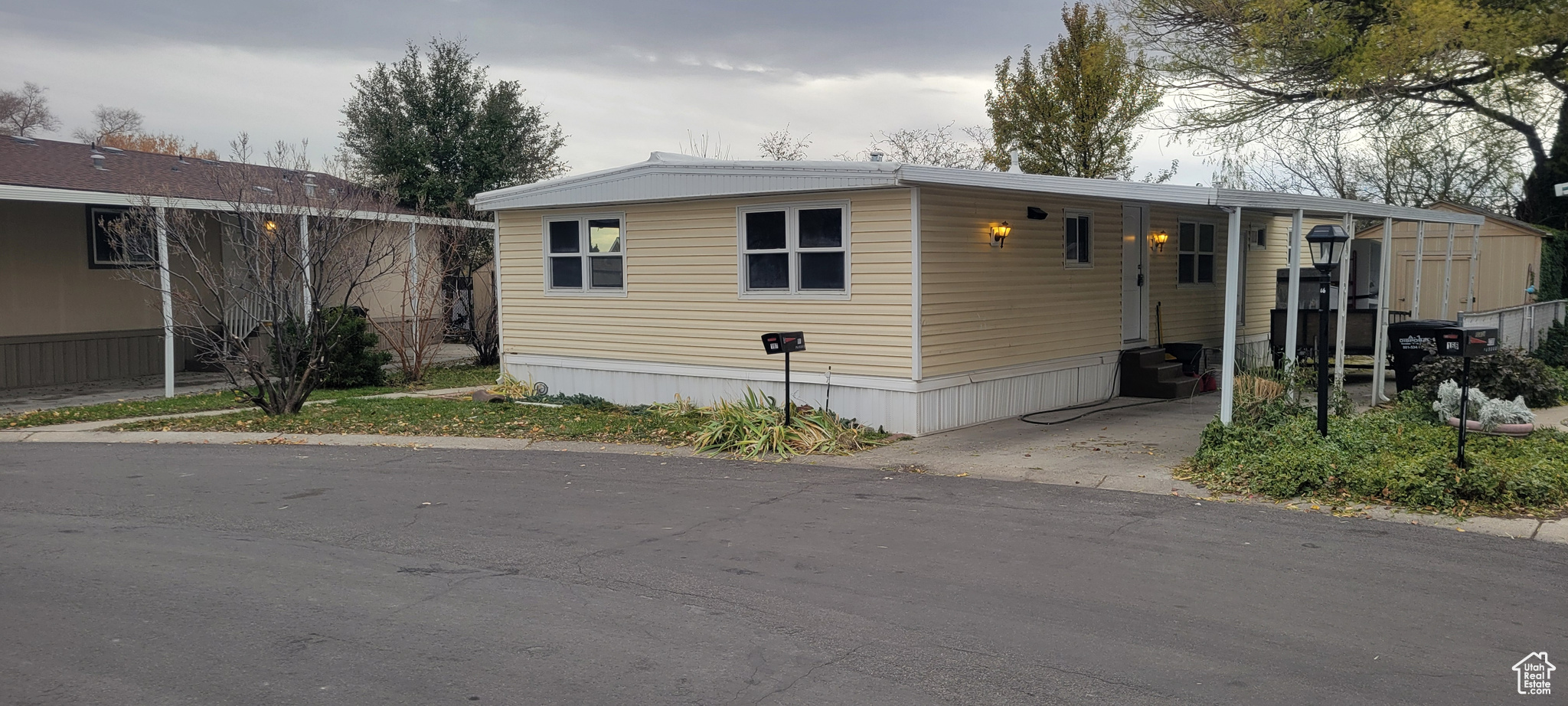 View of manufactured / mobile home