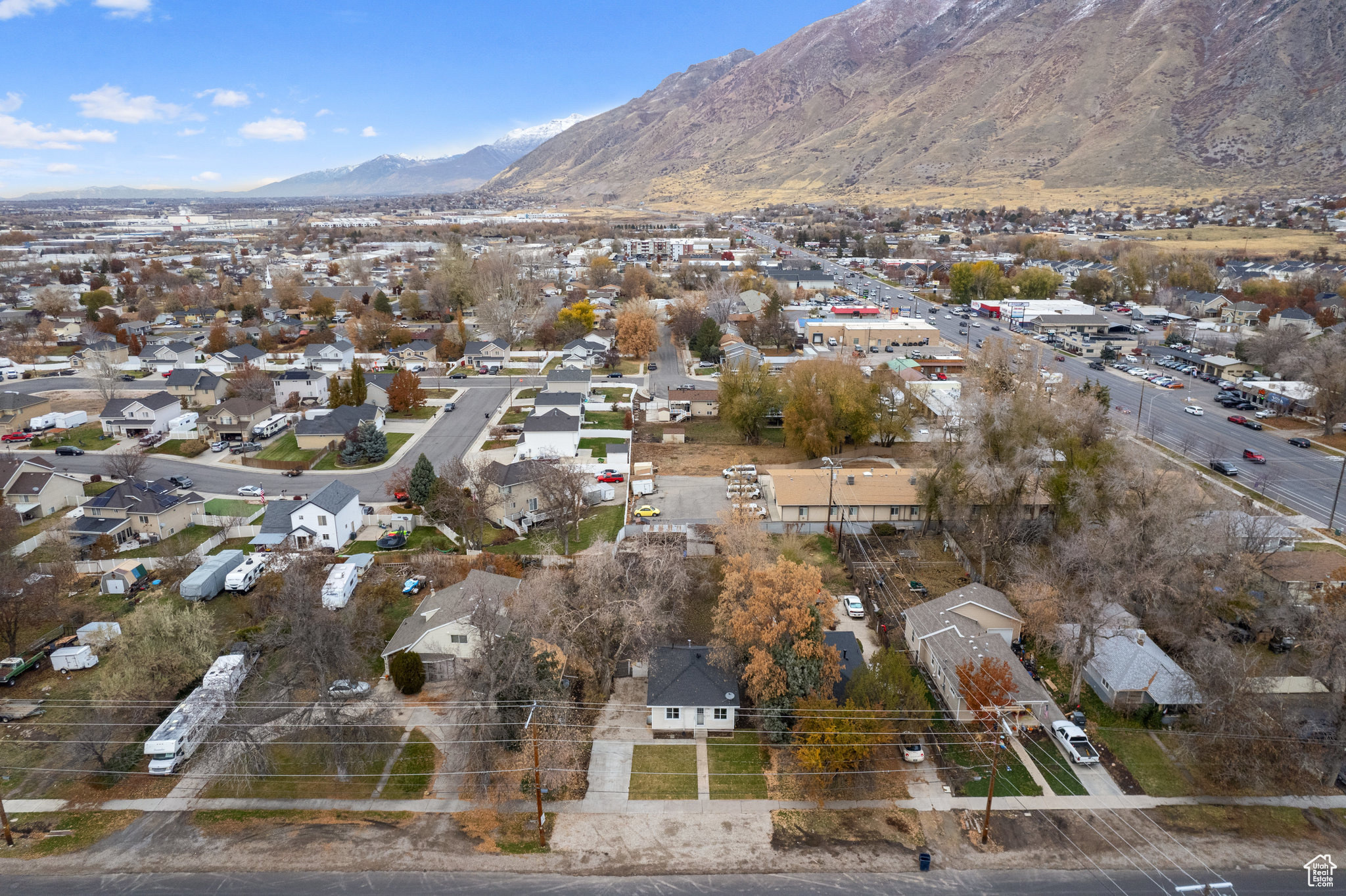 Aerial view featuring a mountain view