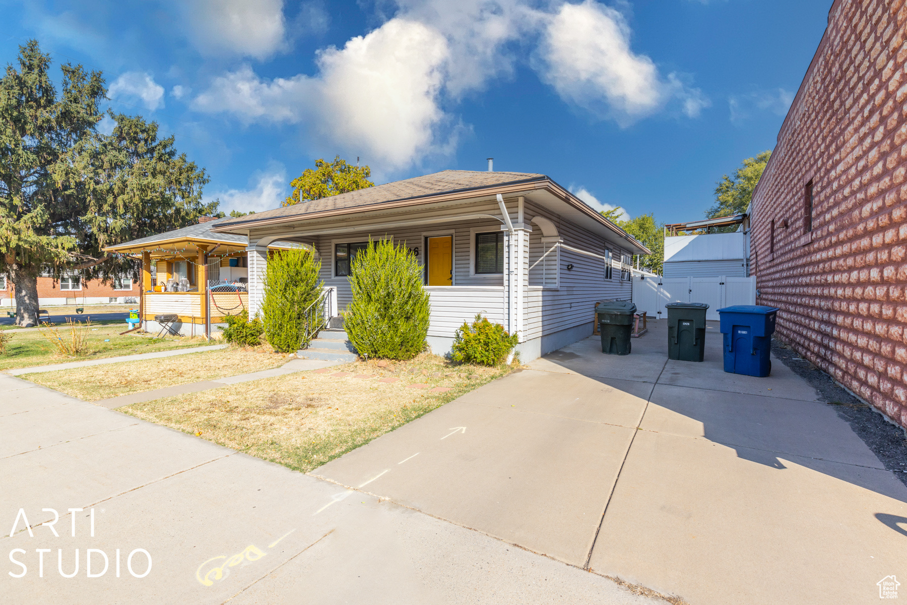 View of front of house with a porch