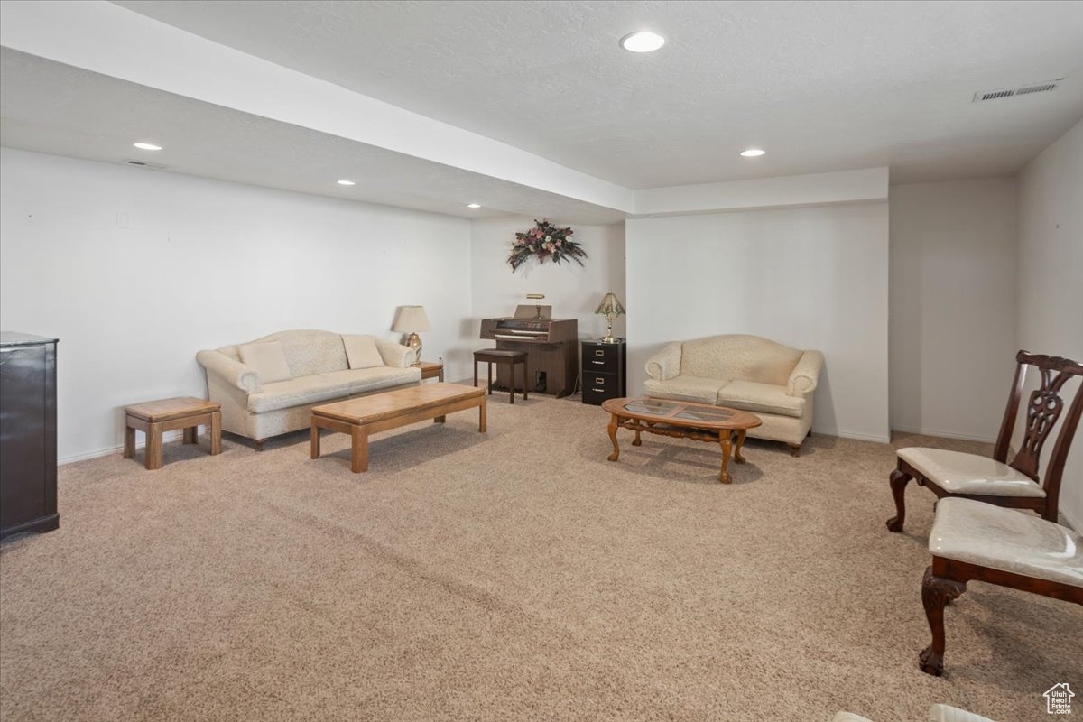 Huge basement great room with high ceilings, basement walkout and lots of natural light. Stubbed for kitchen