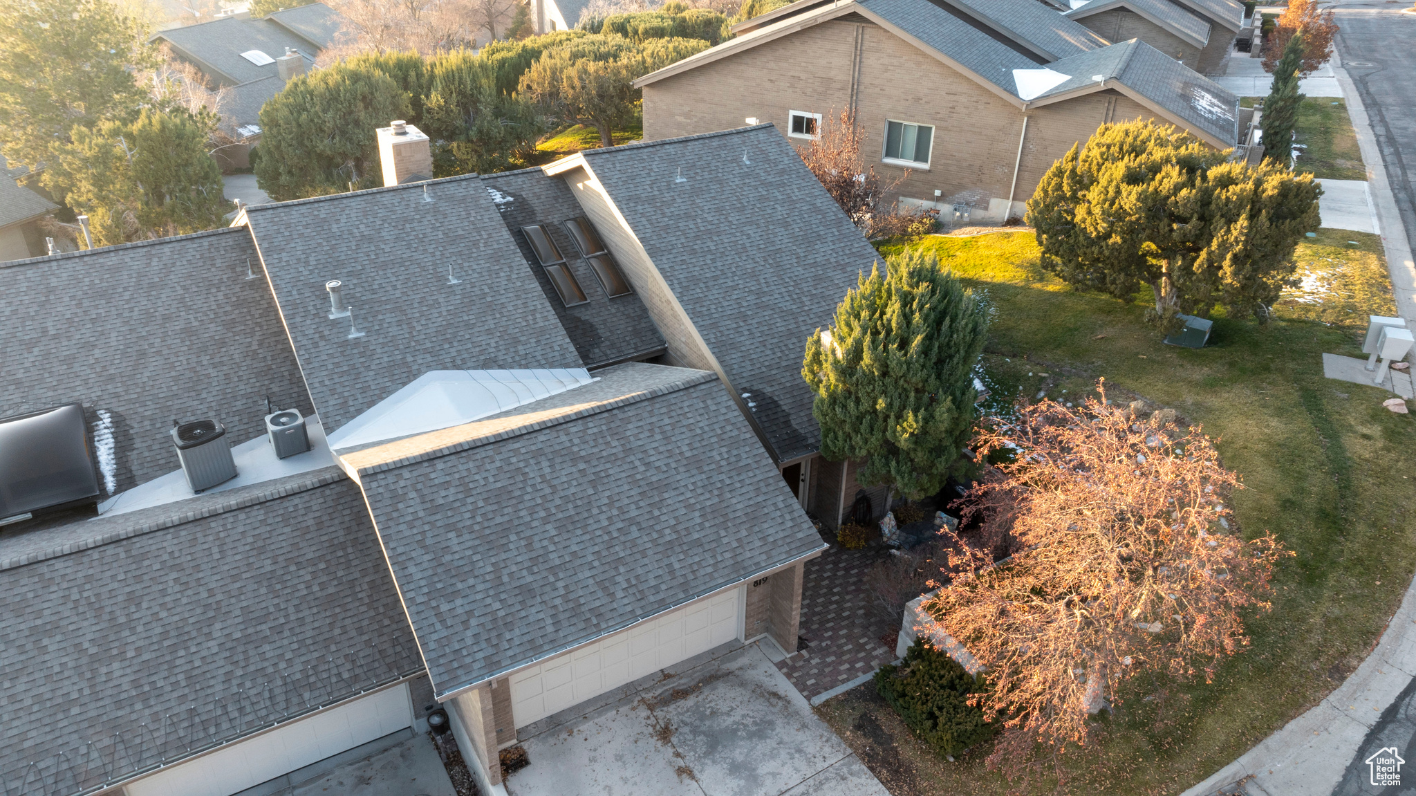 Birds eye view of property