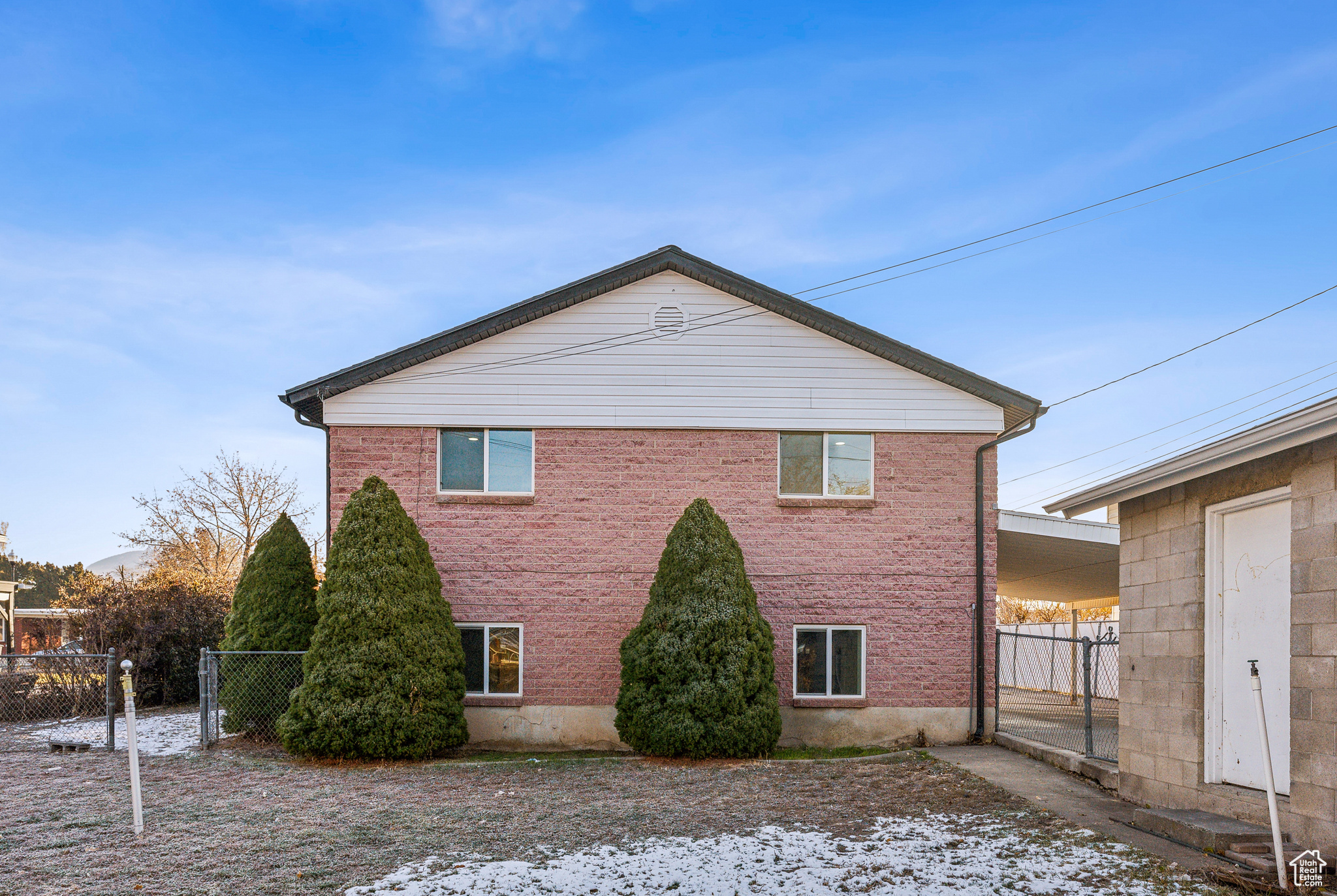 View of side of home