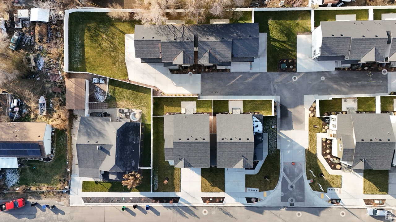 Birds eye view of property