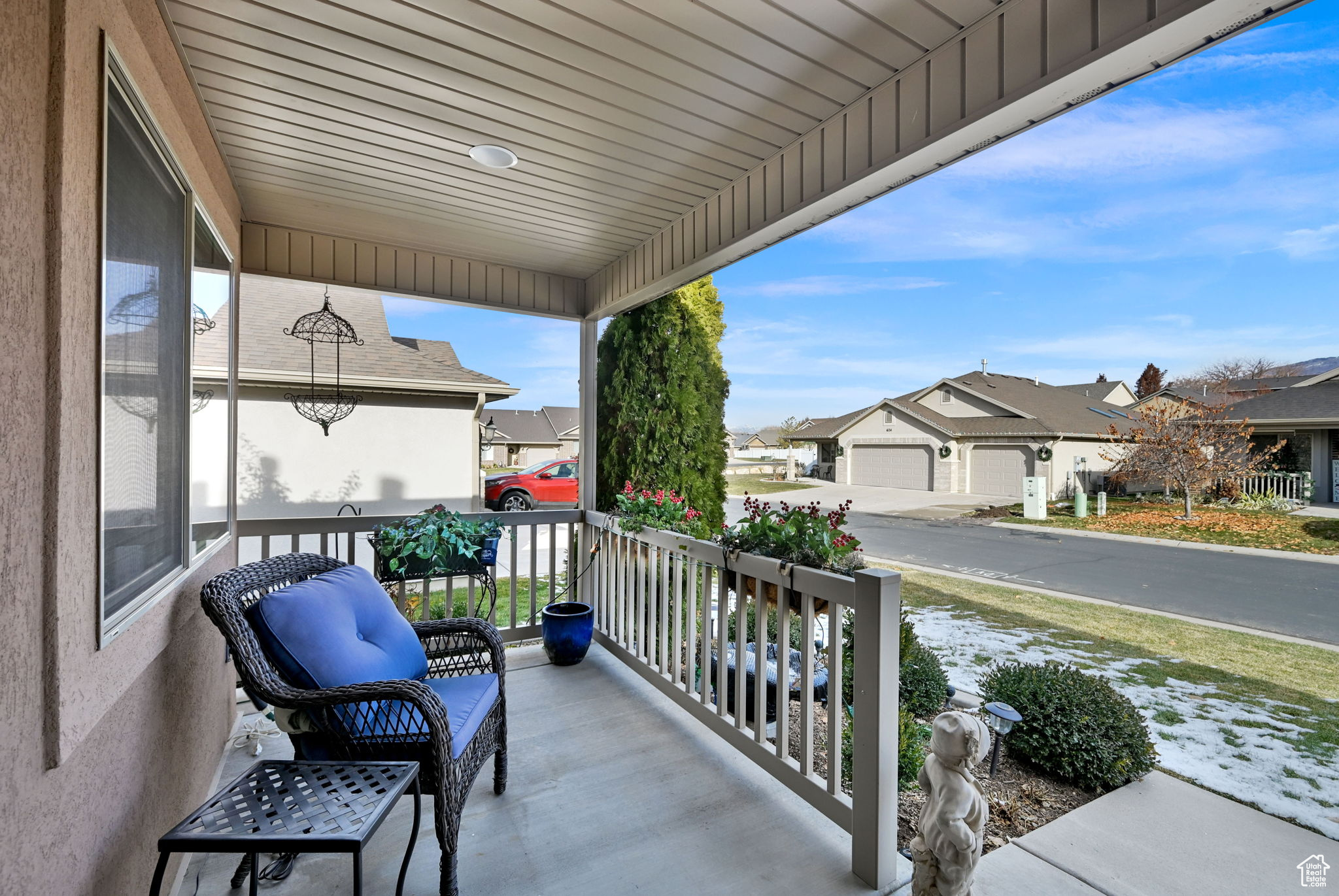 Balcony with covered porch