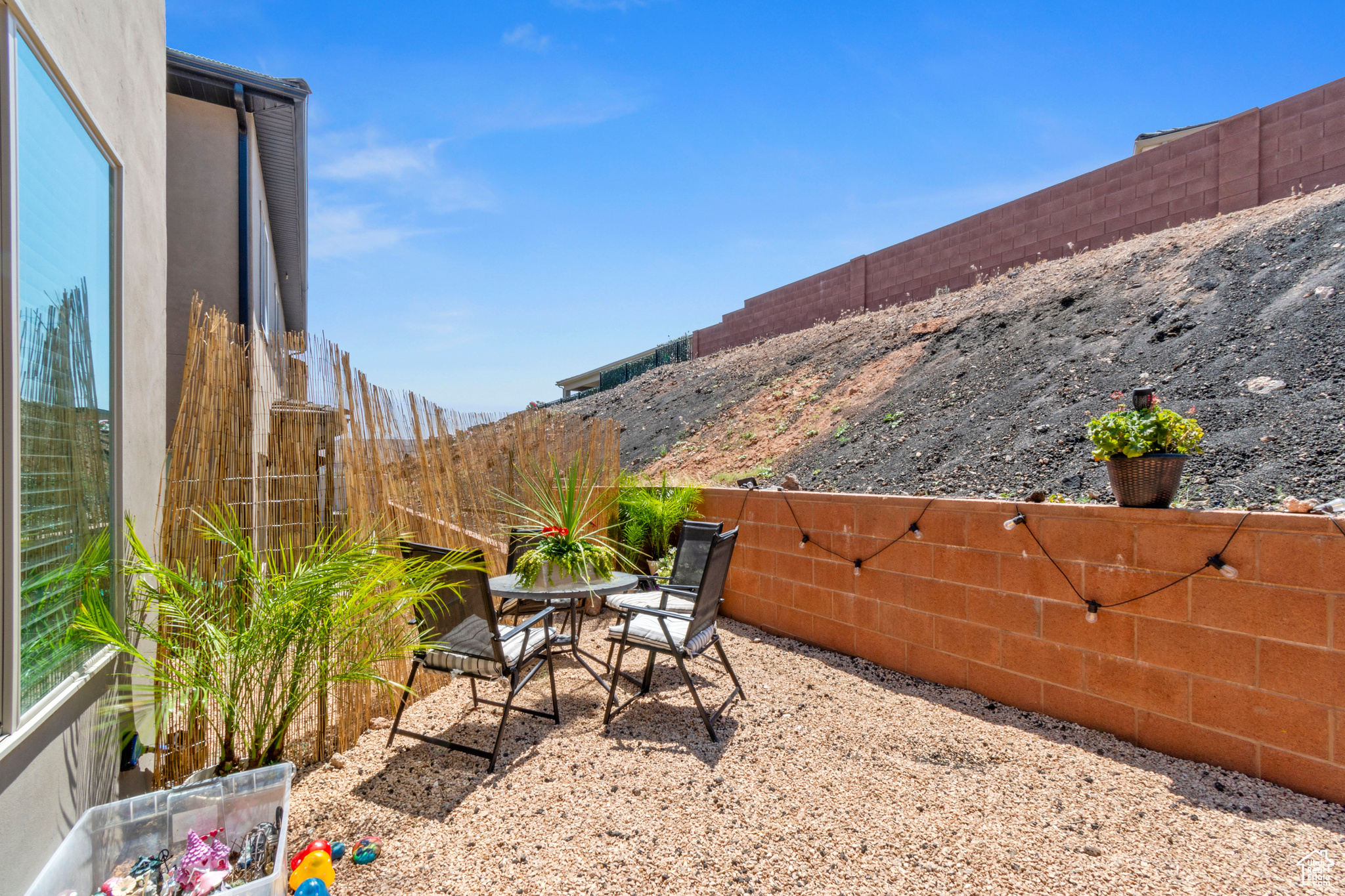 View of yard featuring a mountain view