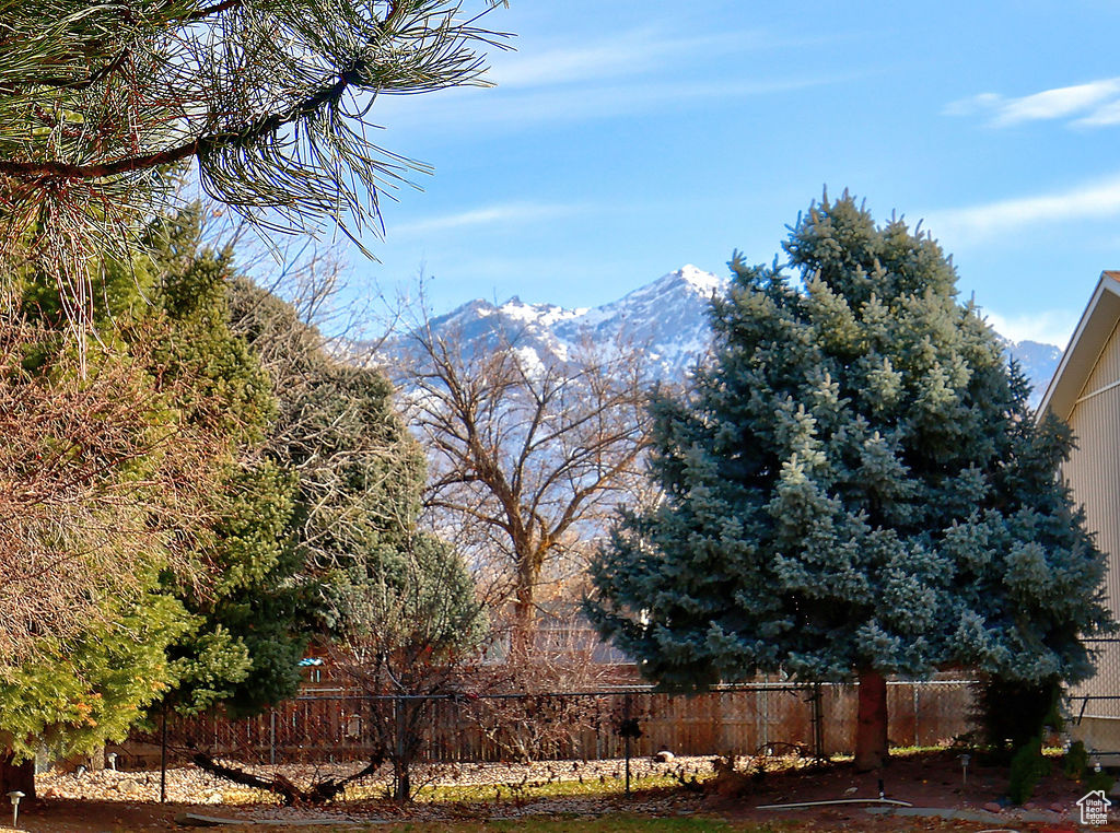 View of mountain feature