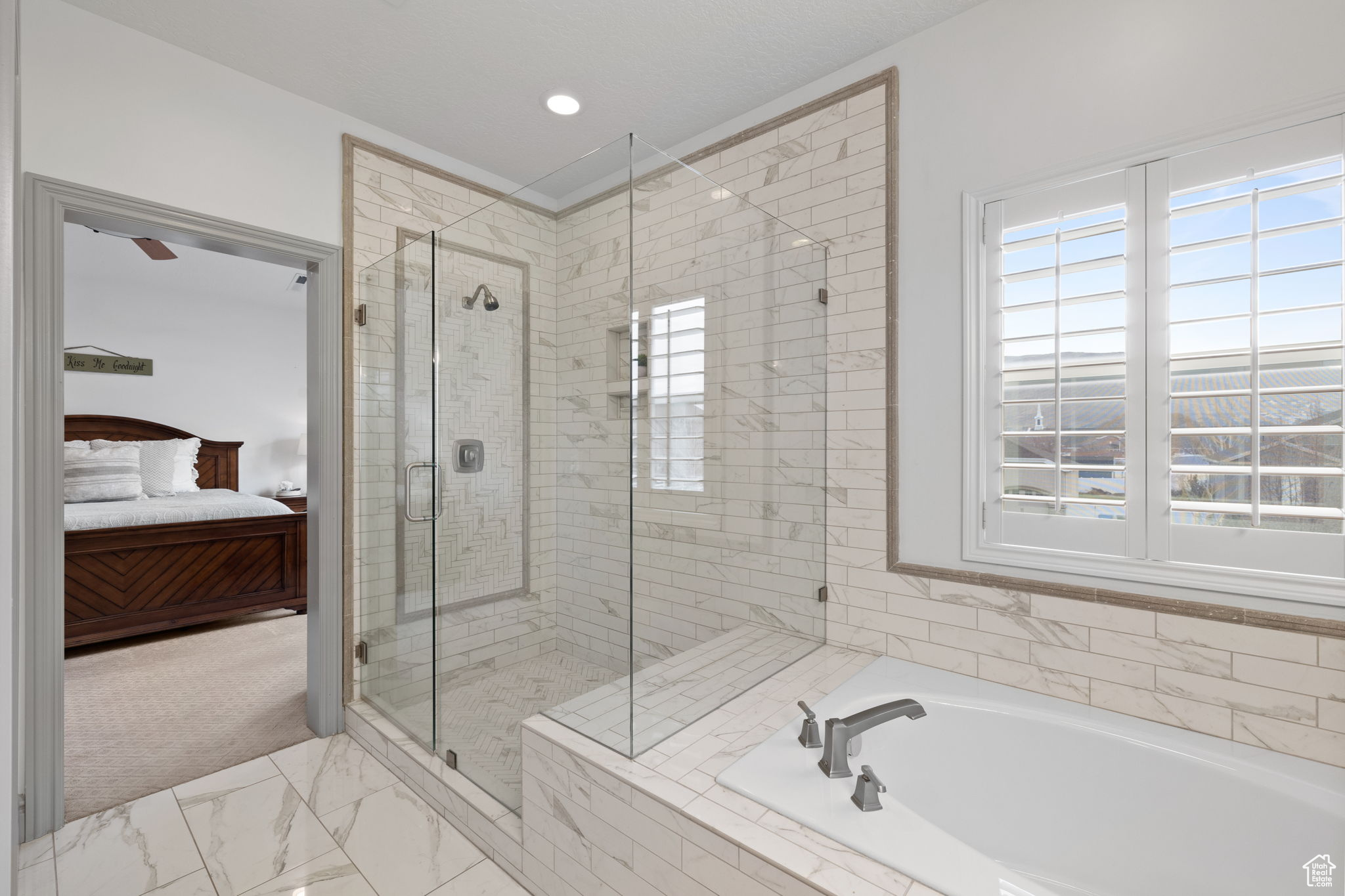 Bathroom with independent shower and bath