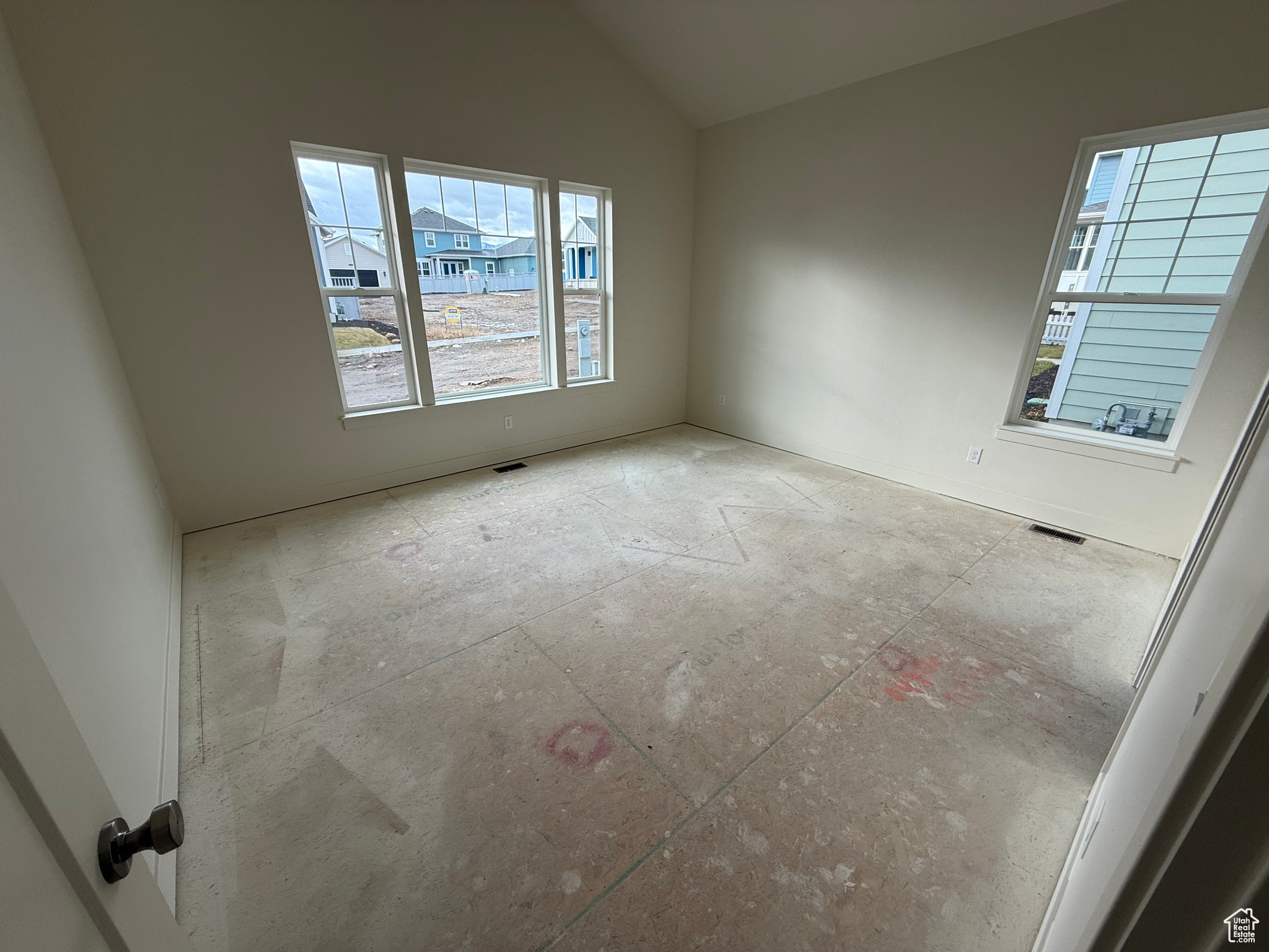 Owner's Suite with views facing the paseo.