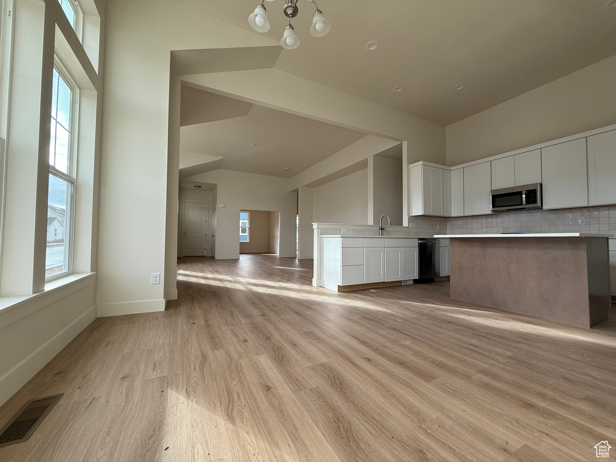 Kitchen and dining room counter to common space.