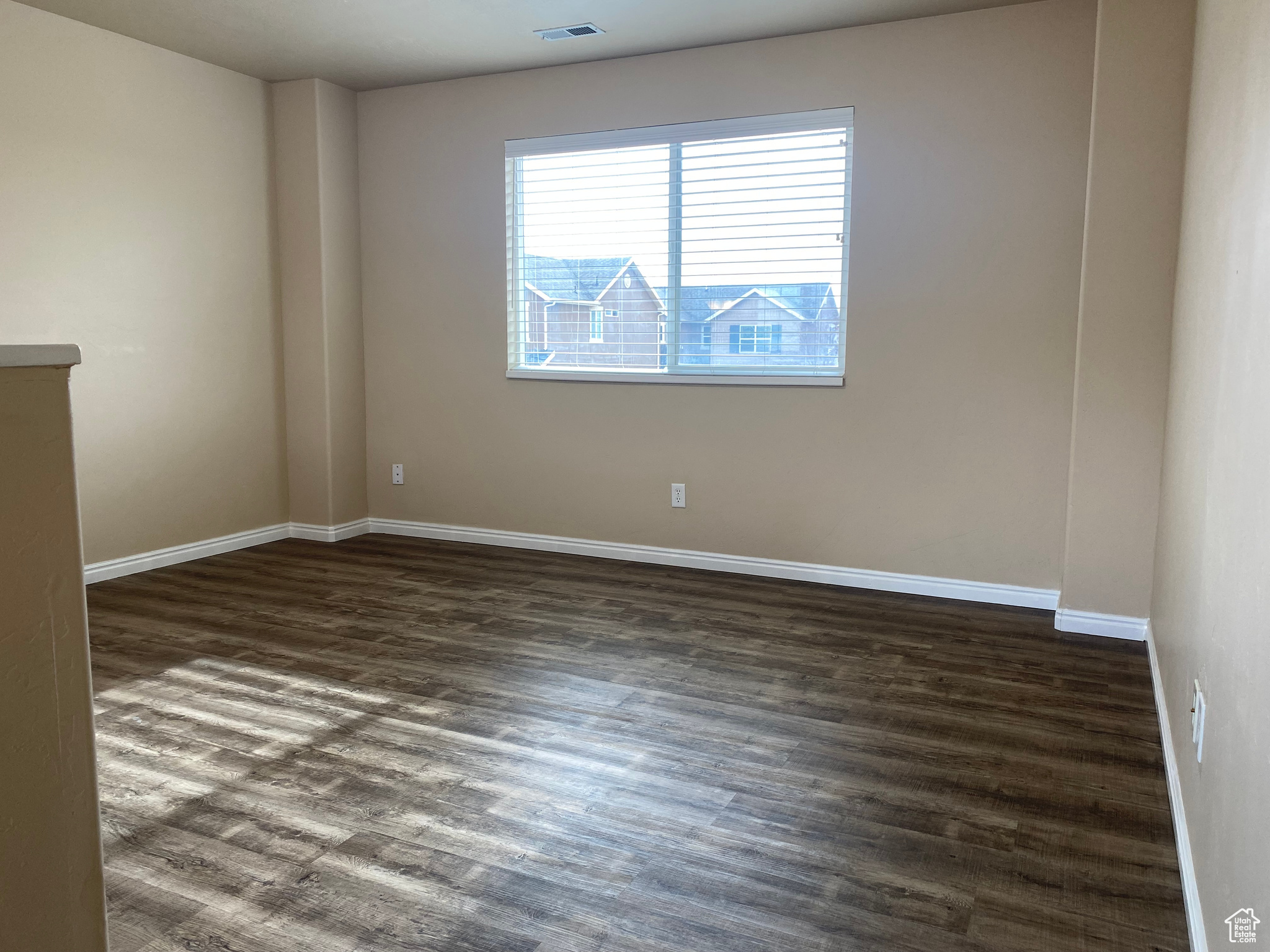 2nd Family room / wood-style floors