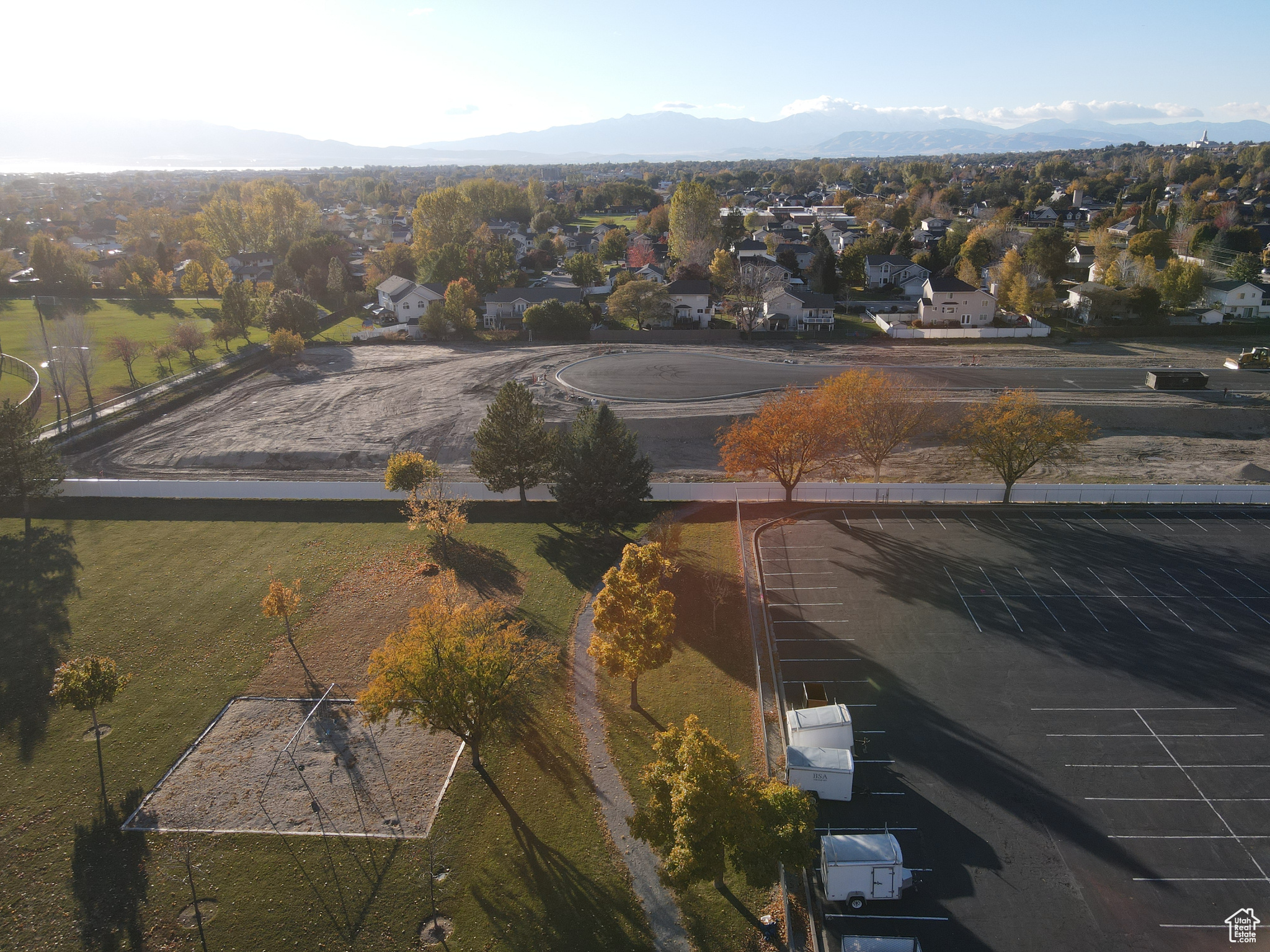 Birds eye view of property with a mountain view