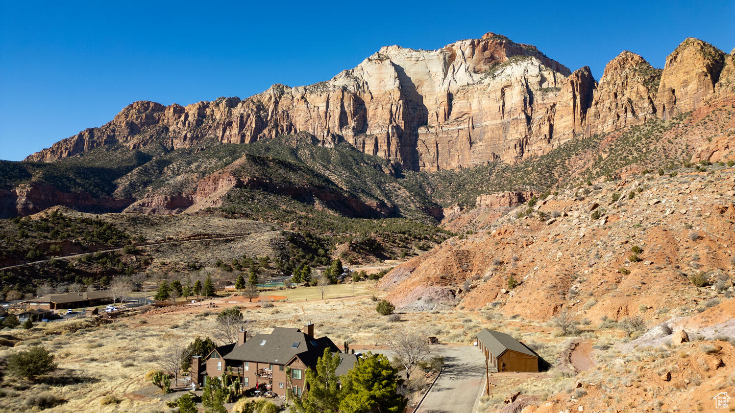 View of mountain feature