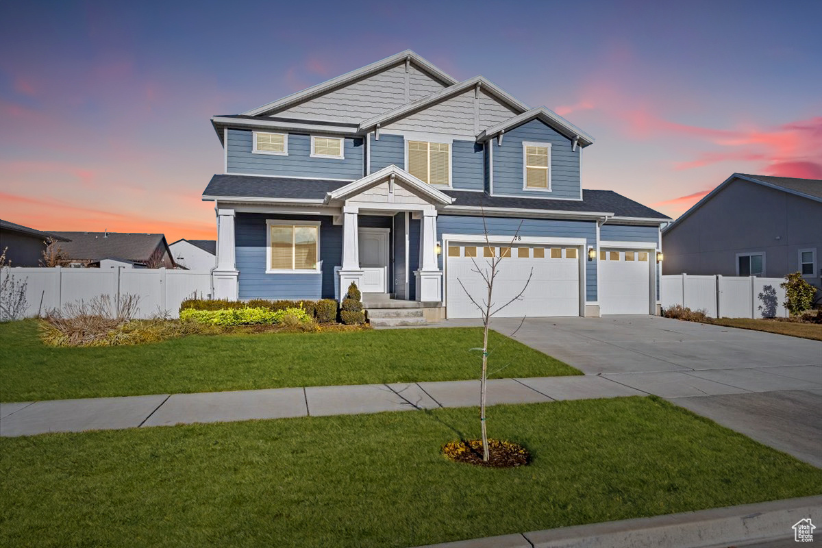 JUST LIKE NEW - Craftsman-style home with 4 Bedrooms, 3 Bathrooms, and a 3-car Garage