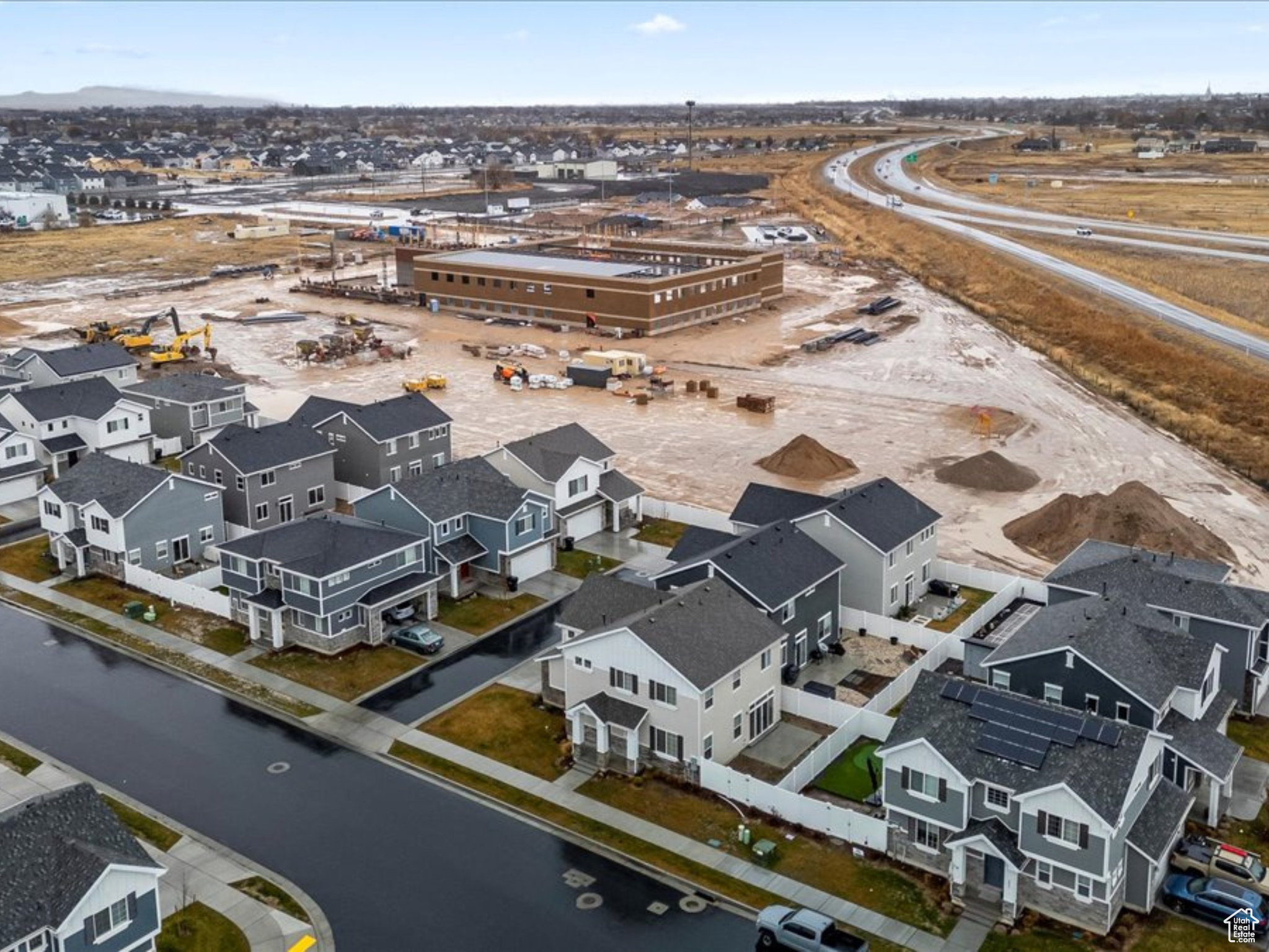 Birds eye view of property