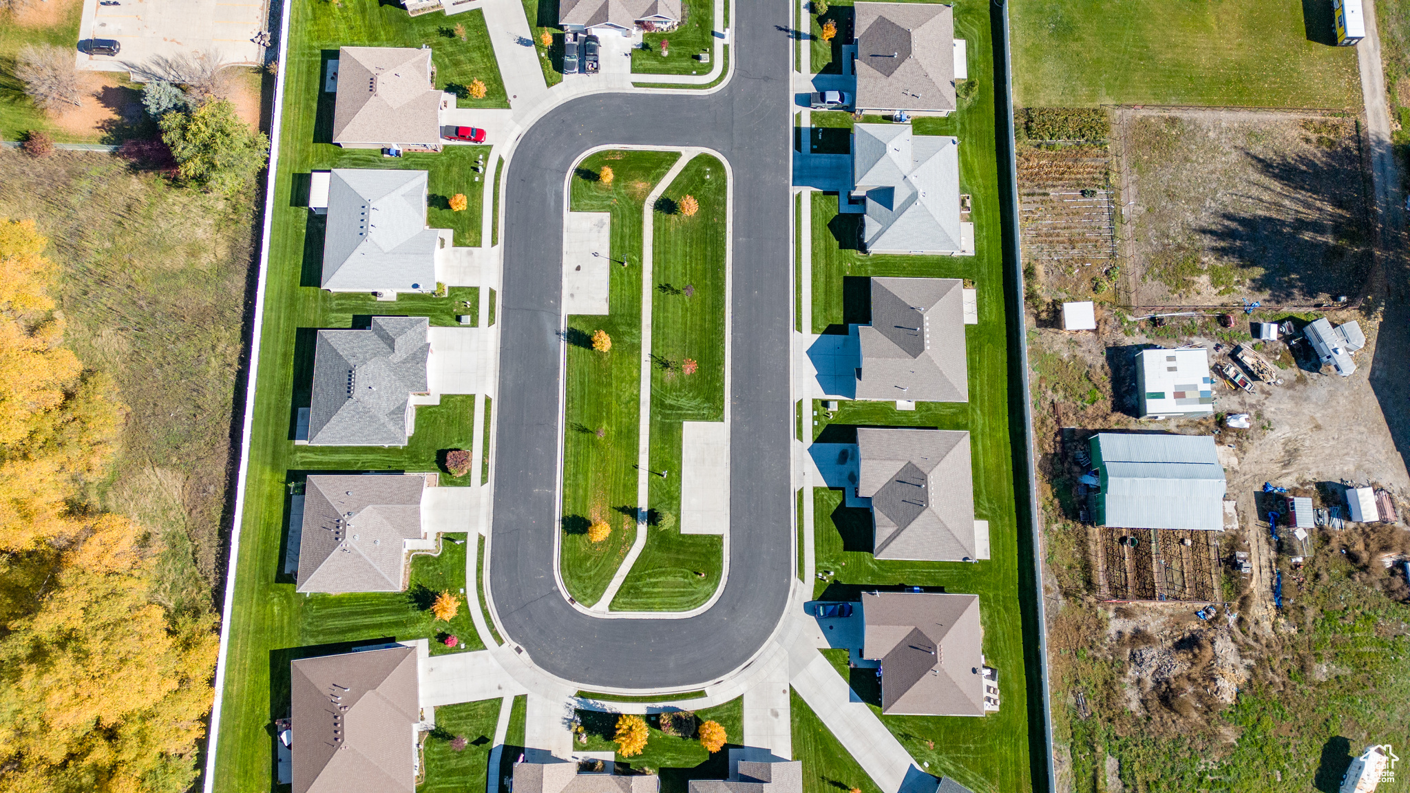 Birds eye view of property