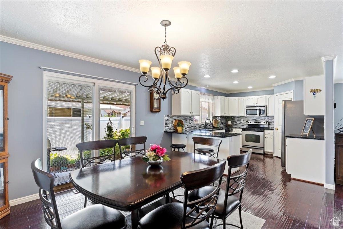 Large dining area adjacent to the kitchen and family/living room.