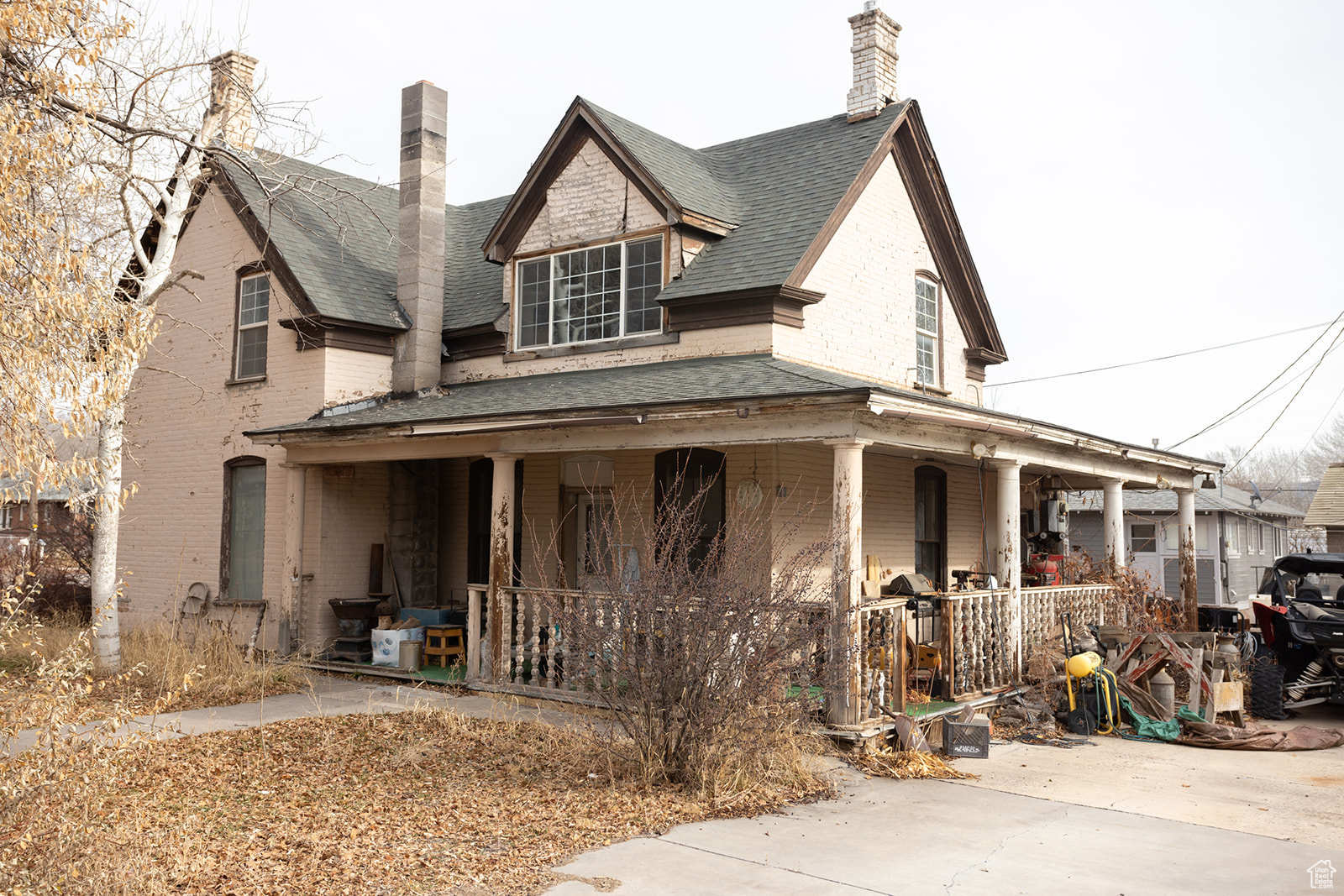 View of front of house featuring covered porch