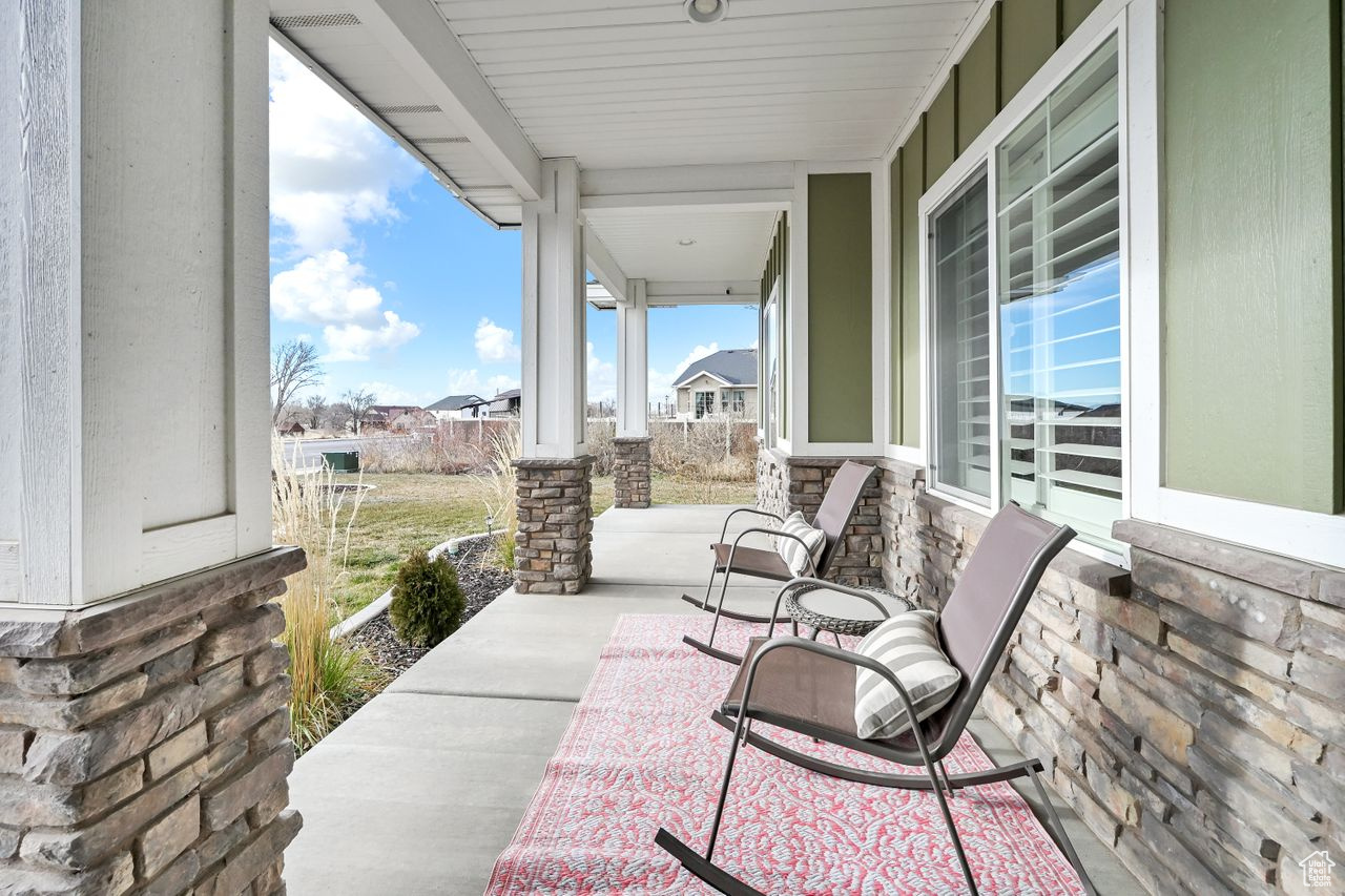 Large front porch.