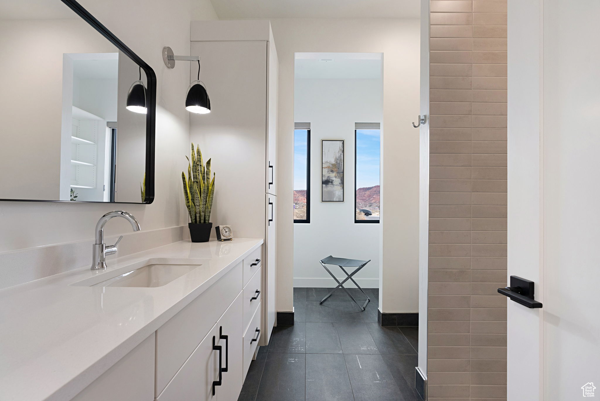 Casita Bathroom and  Closet. Bathroom featuring vanity