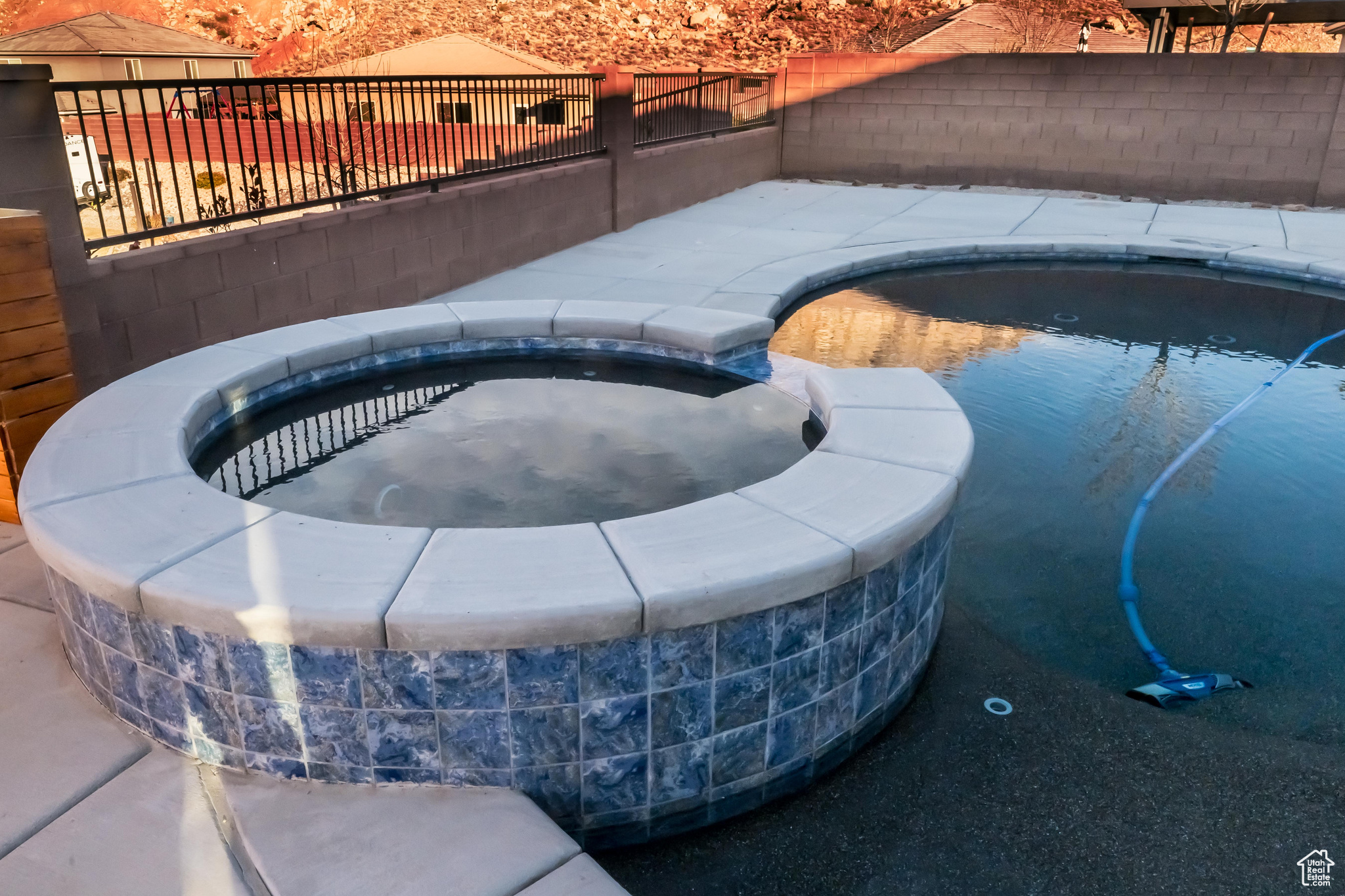 View of pool featuring an in ground hot tub