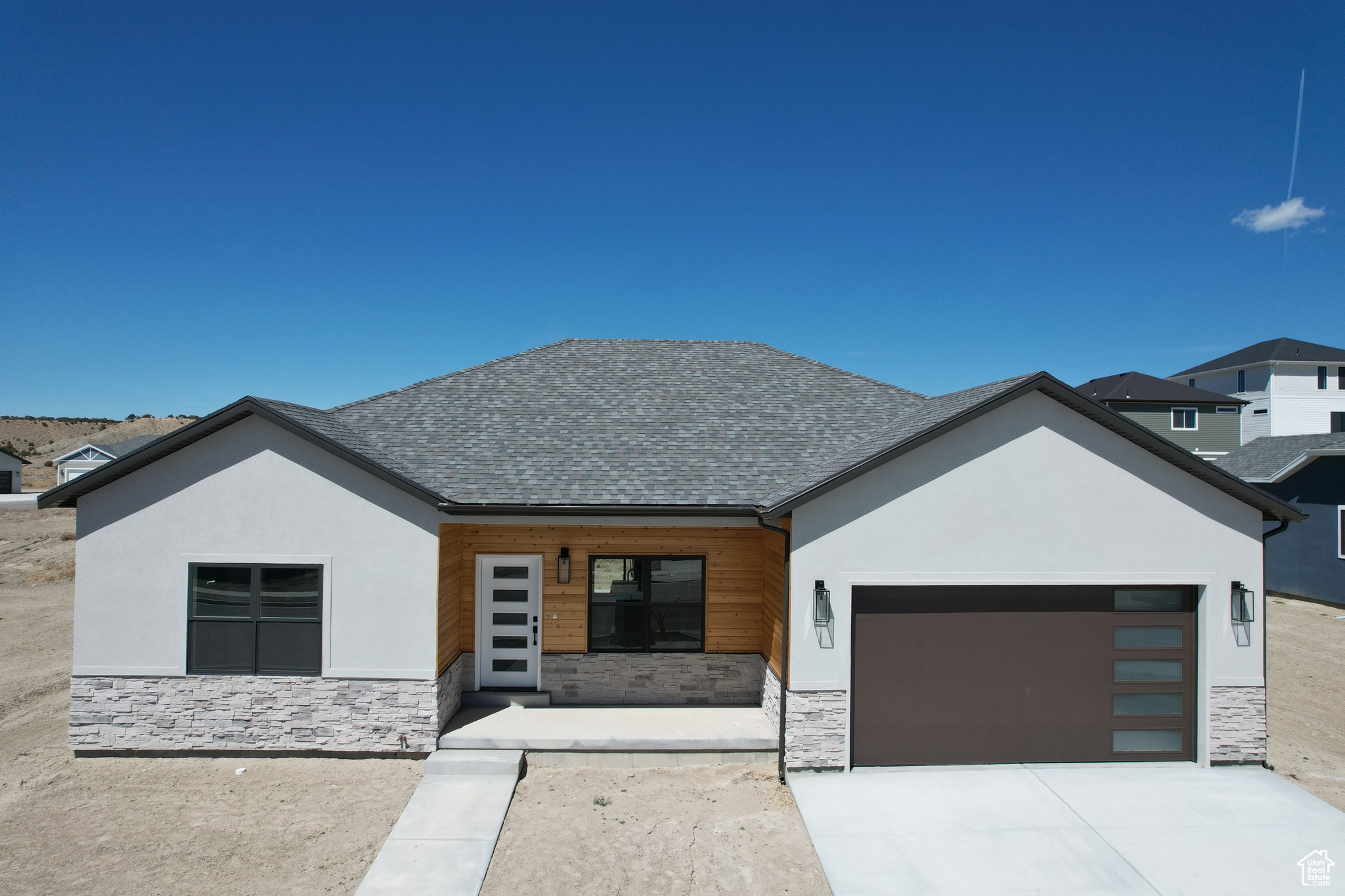 View of front of house featuring a garage