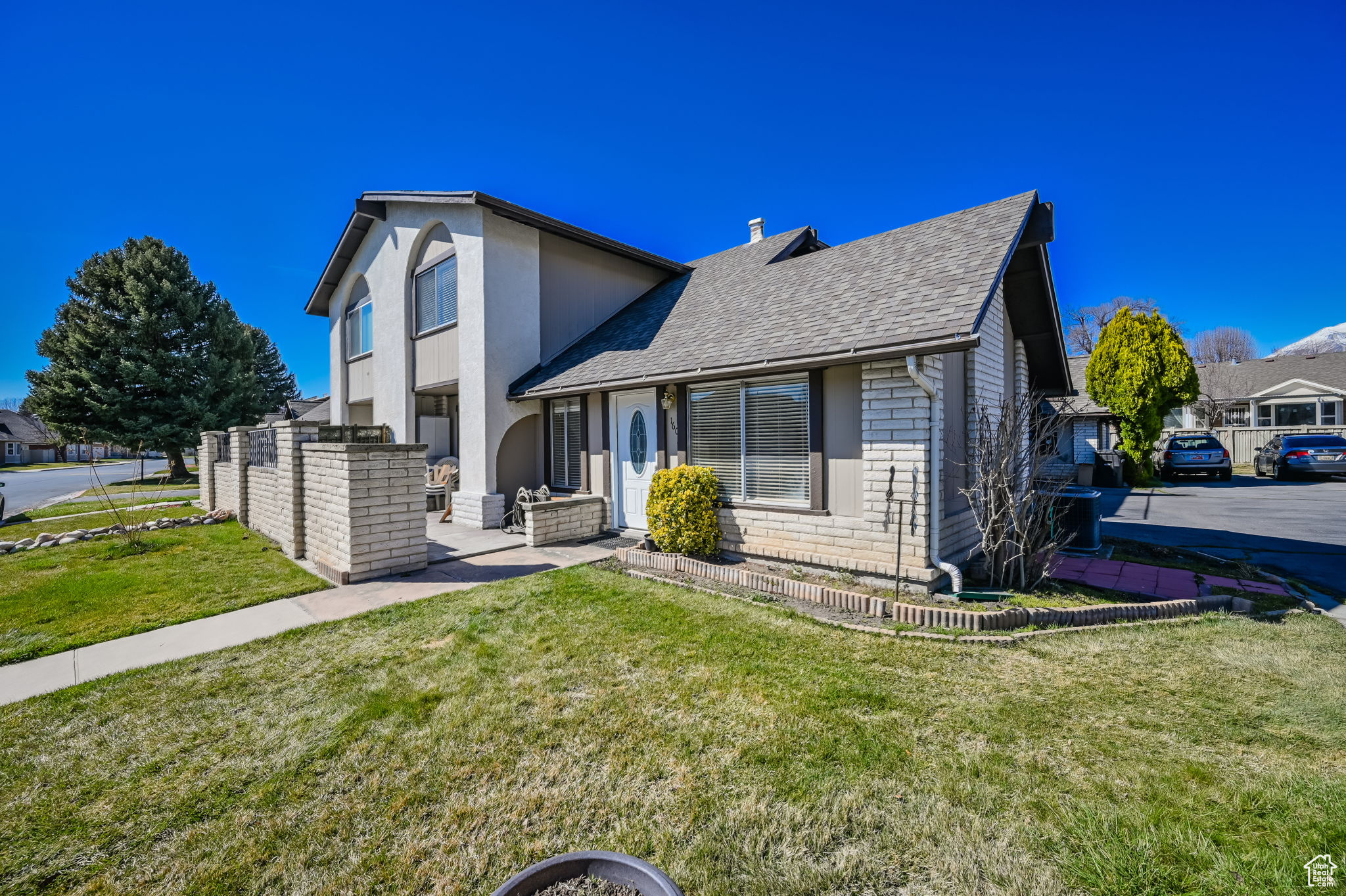 View of front of house with a front lawn