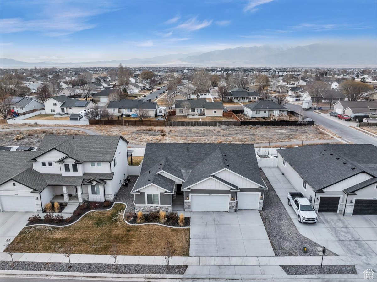 Birds eye view of property