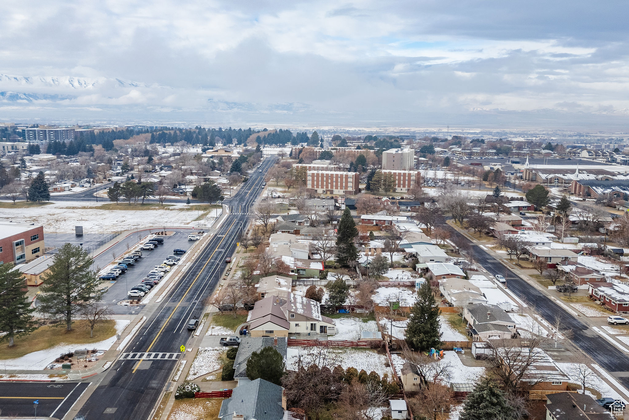 Birds eye view of property