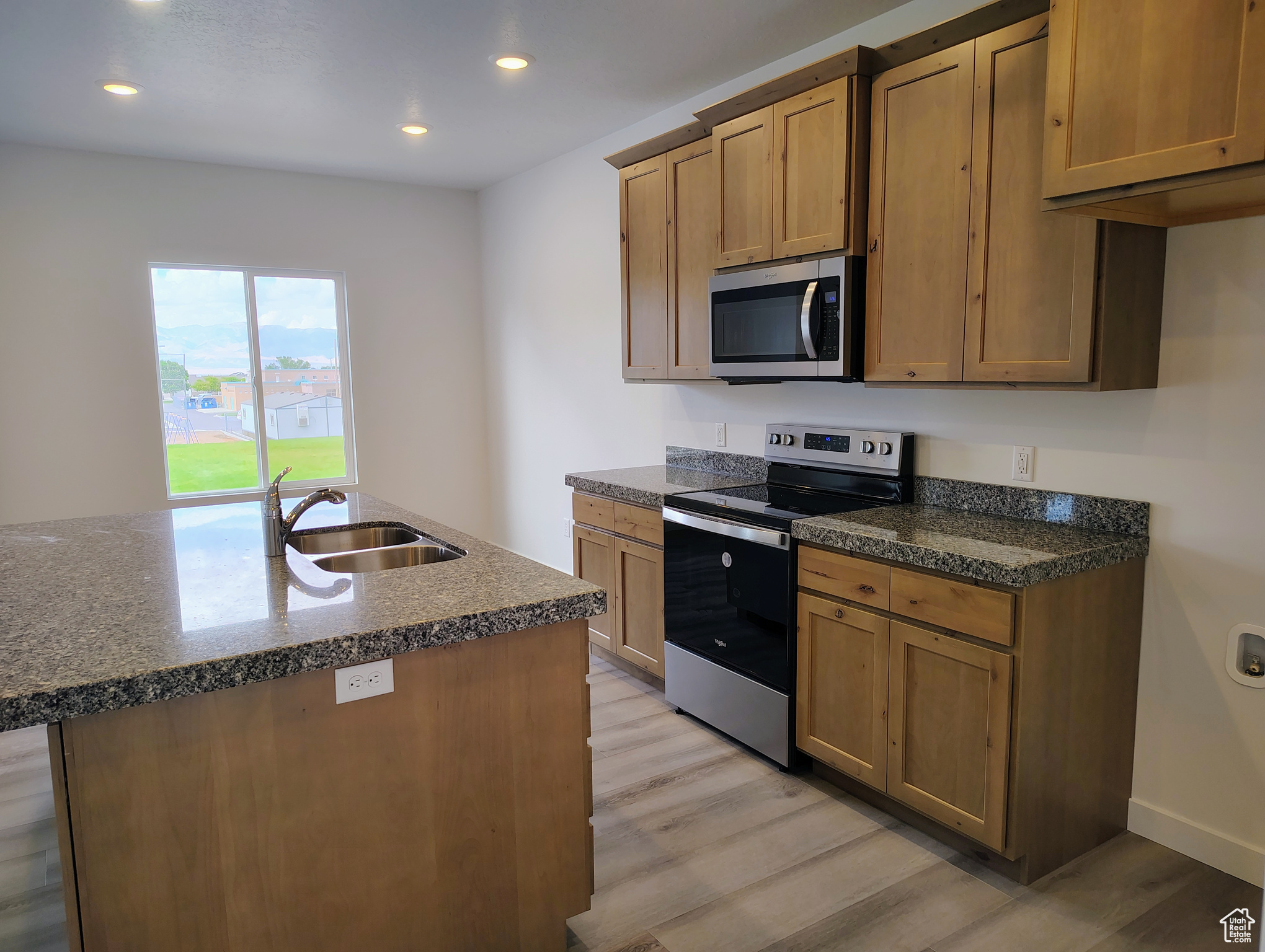 Knotty alder cabinets and granite countertops