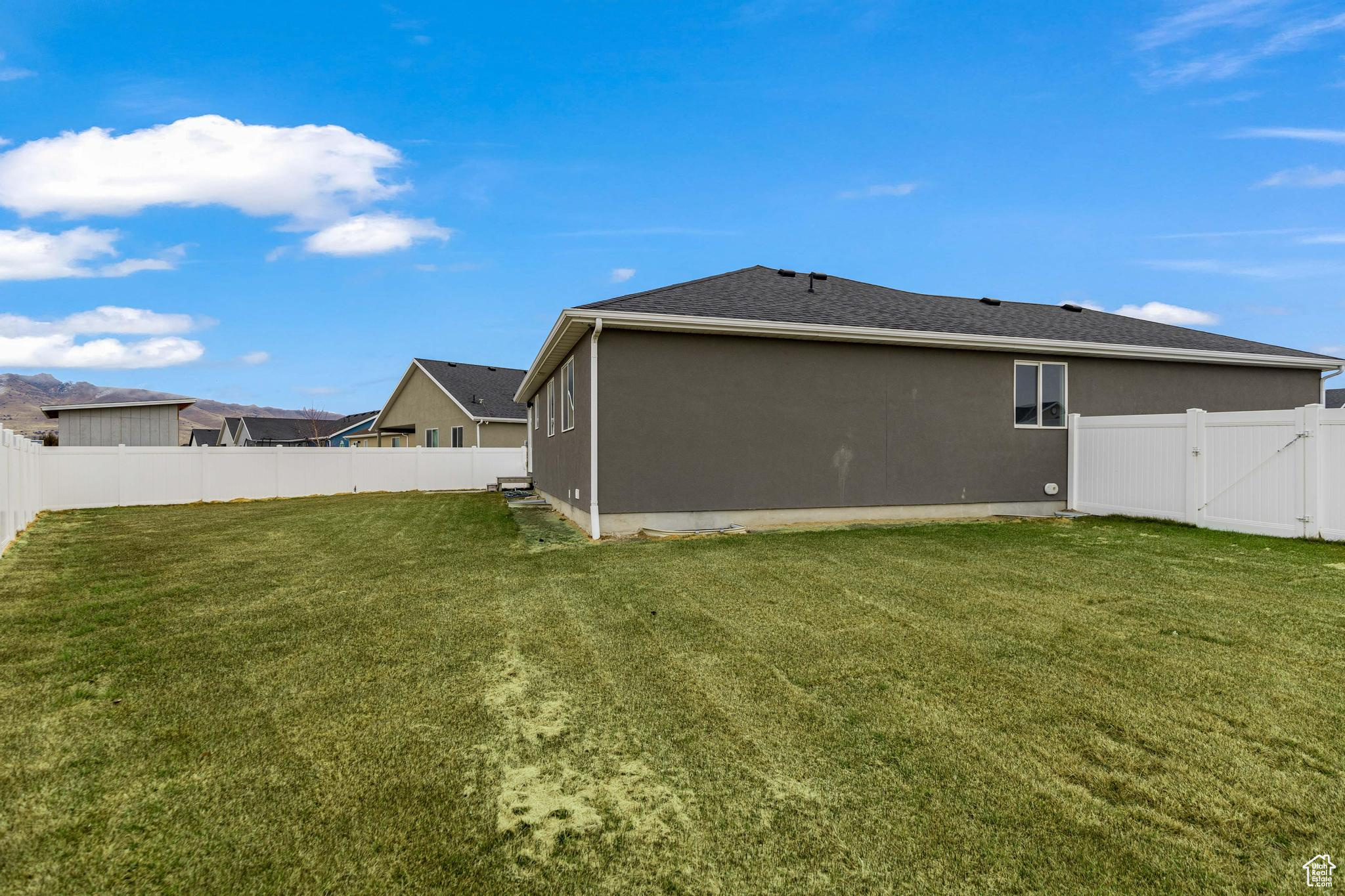 Huge backyard! Perfect for an Easter Egg Hunt or Summer BBQ as soon as we get out of the winter!