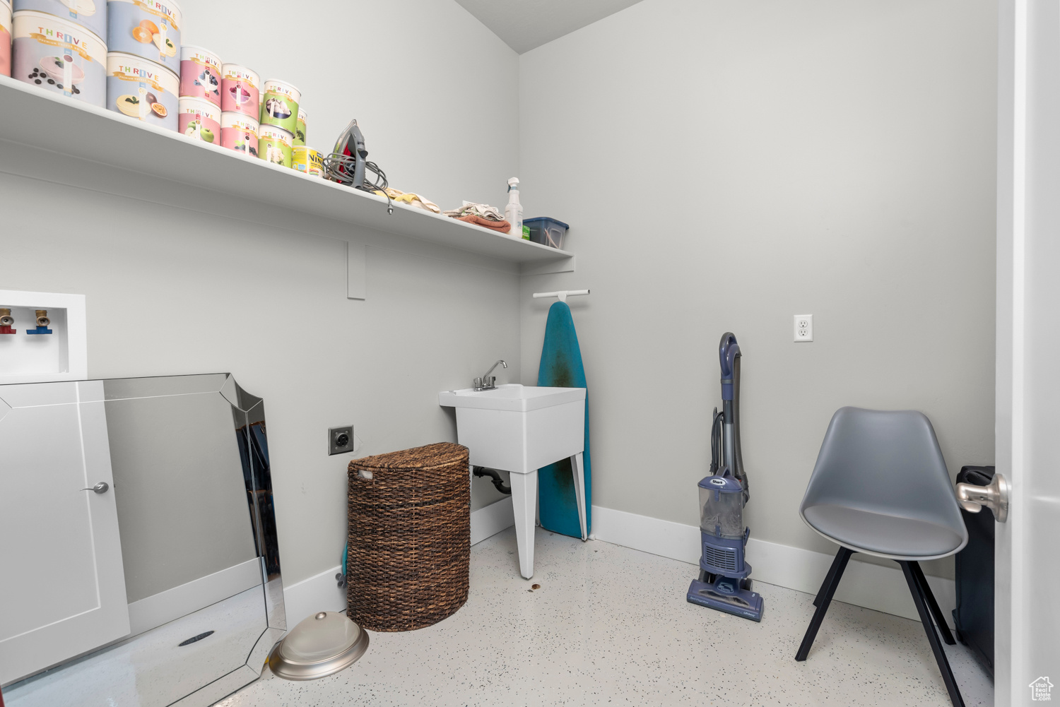 2nd Laundry Room