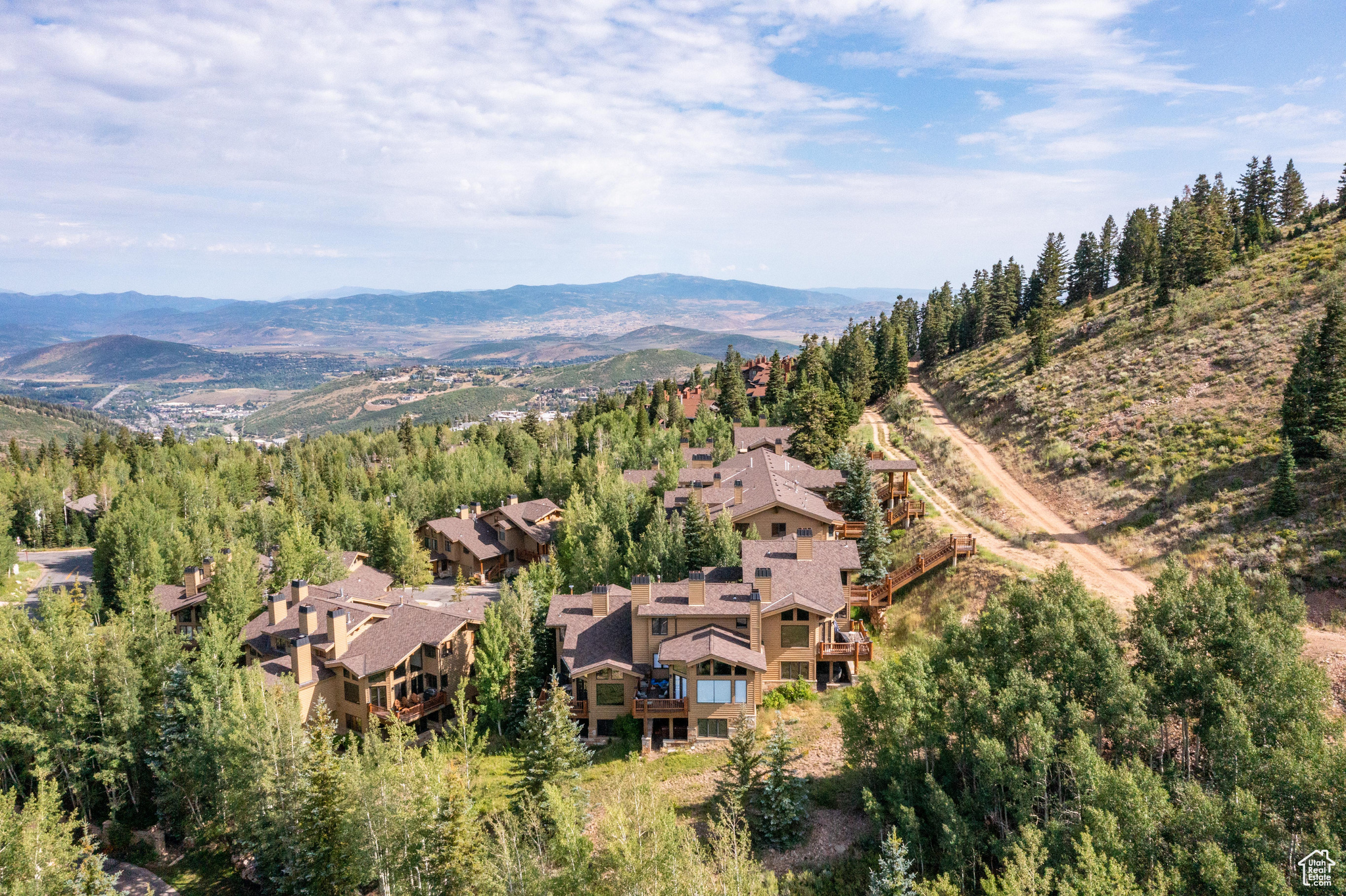 Bird's eye view with a mountain view