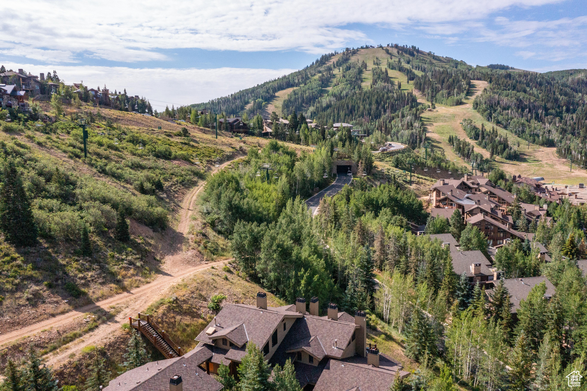 Bird's eye view with a mountain view