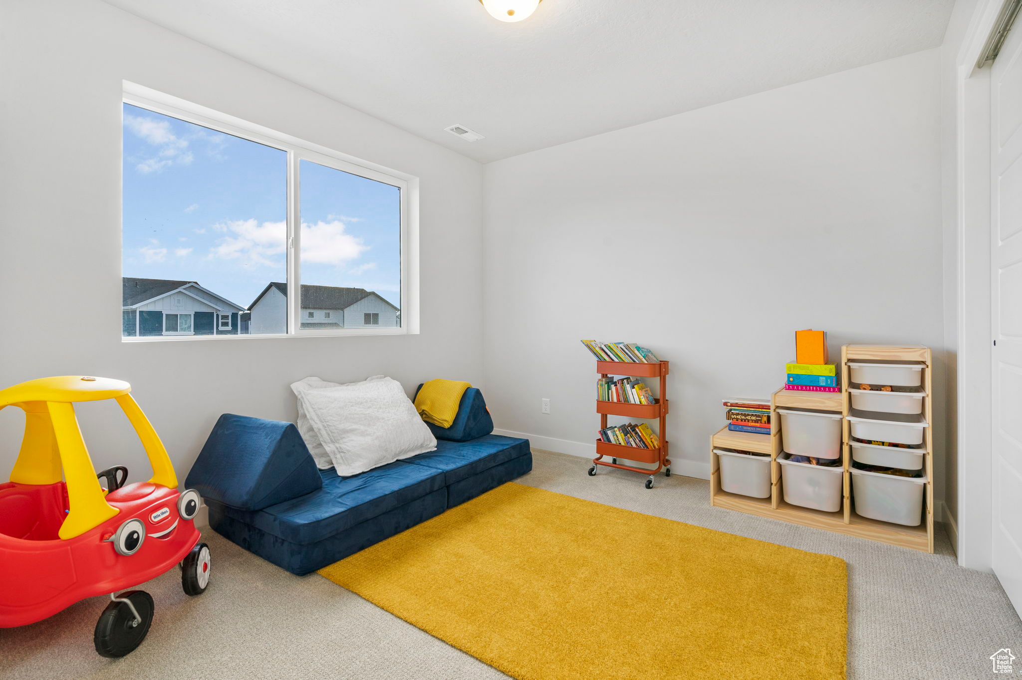 Playroom with carpet floors