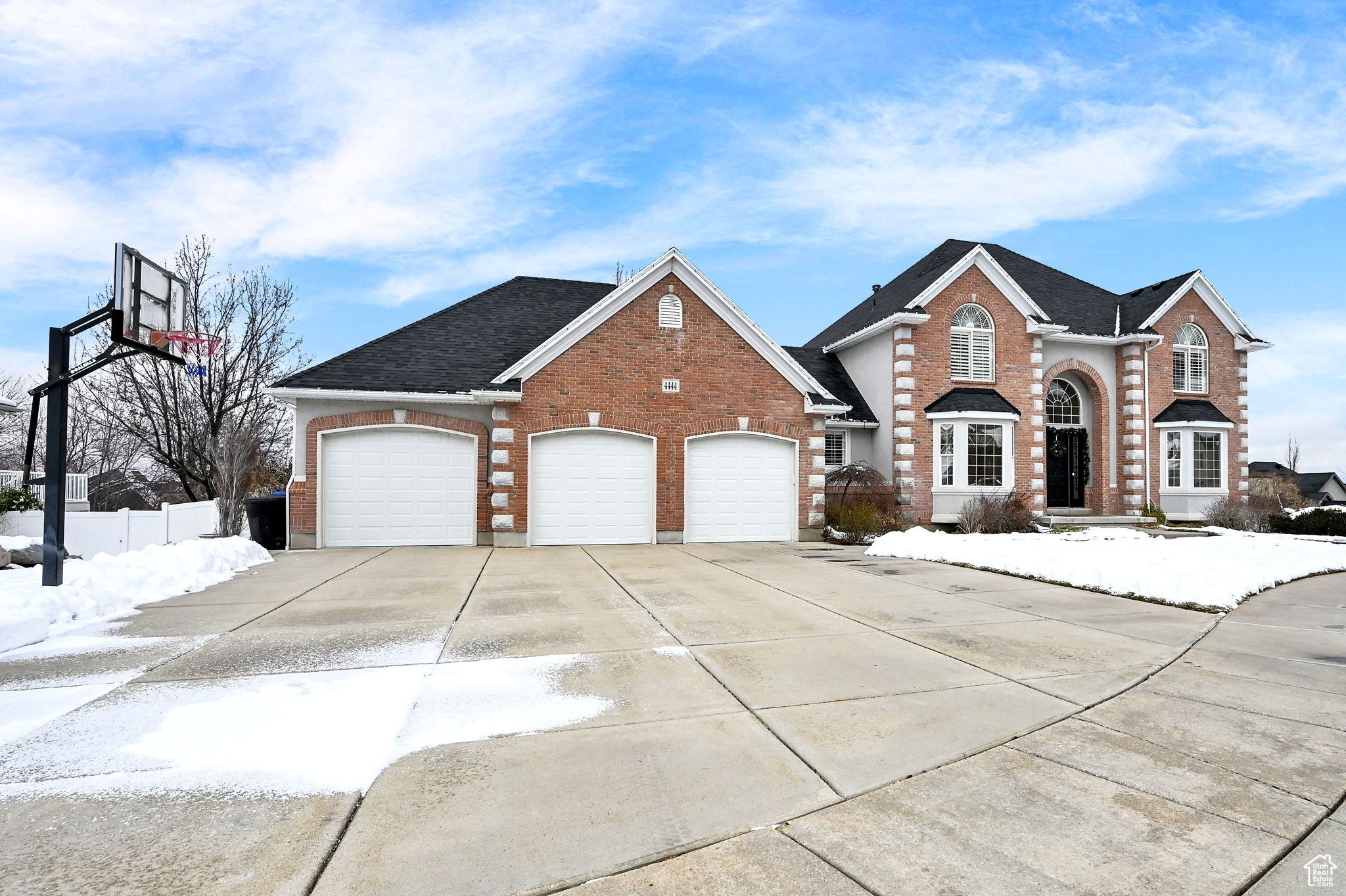 View of front of home featuring a garage