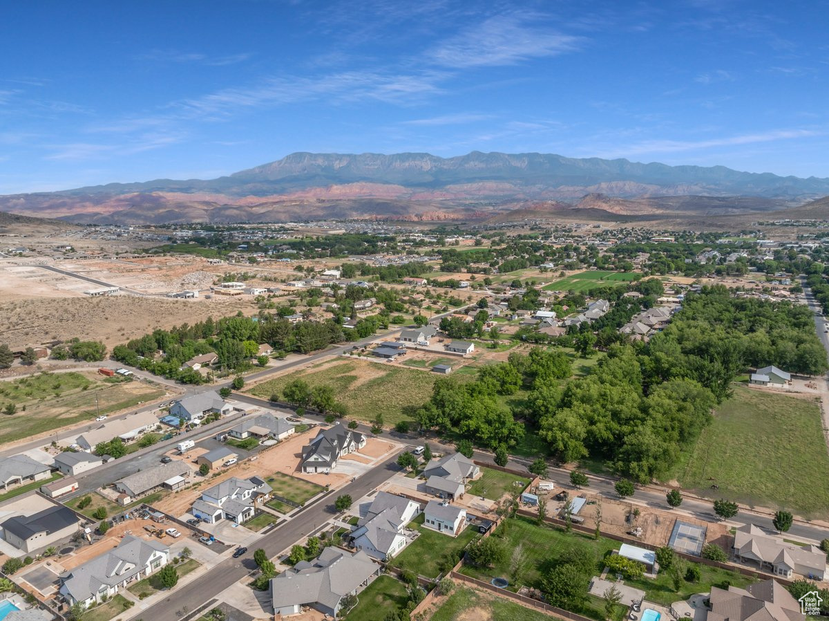 Bird's eye view featuring a mountain view