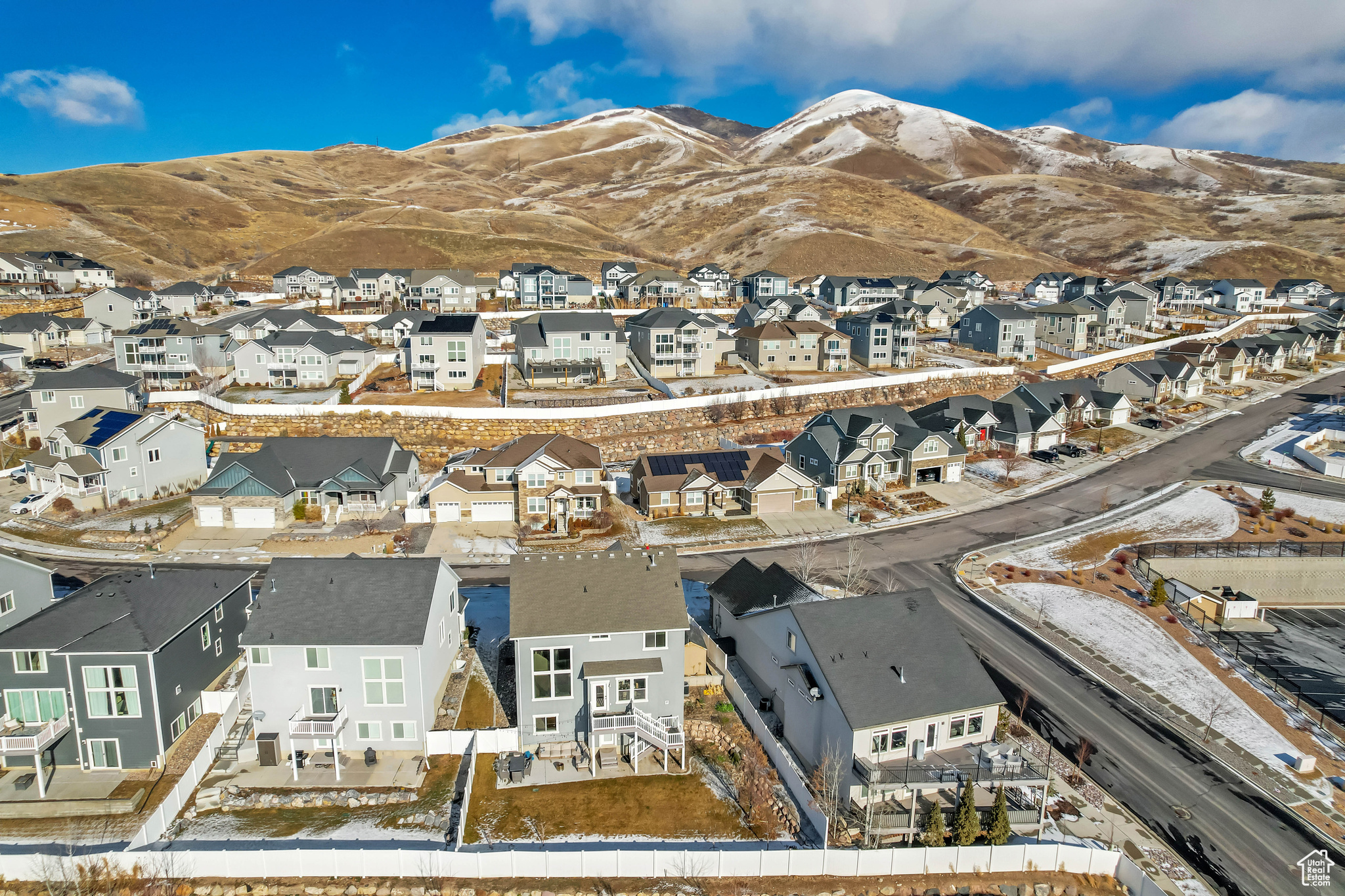 View of mountain feature