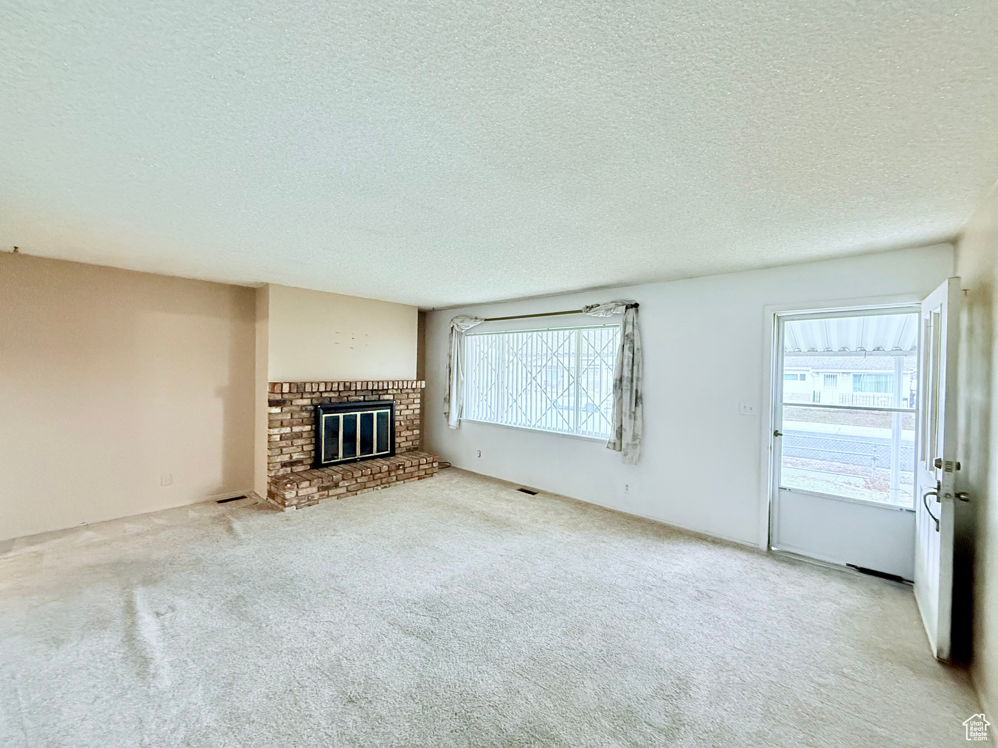 Main Living Room with fireplace