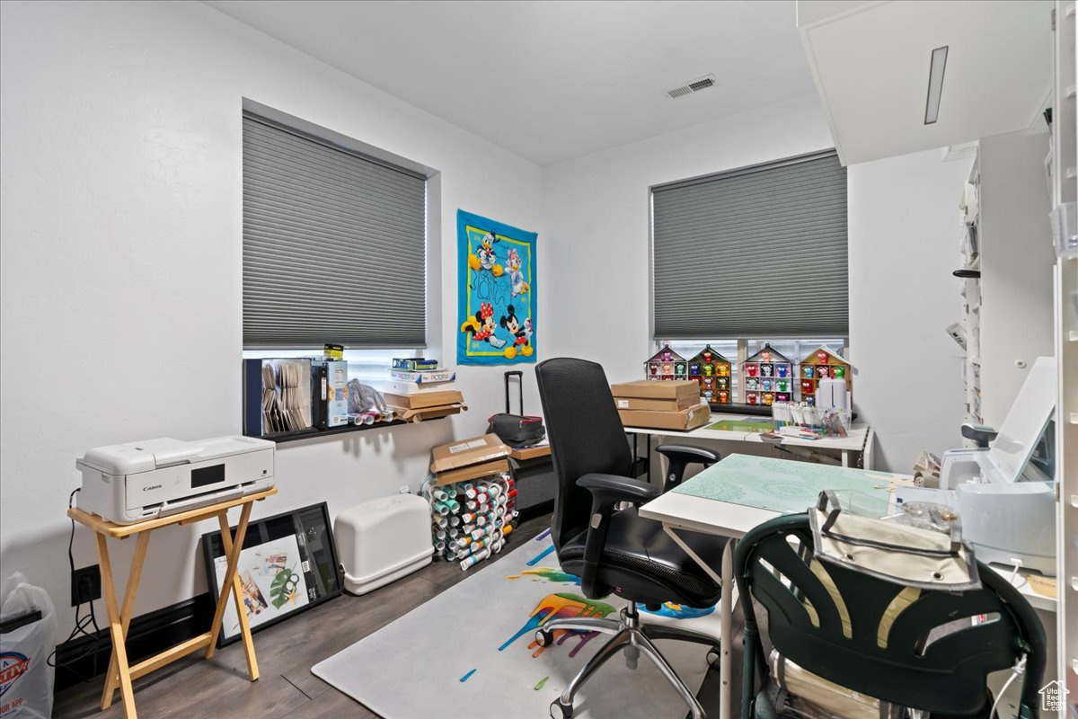 Basement Bedroom used for crafts