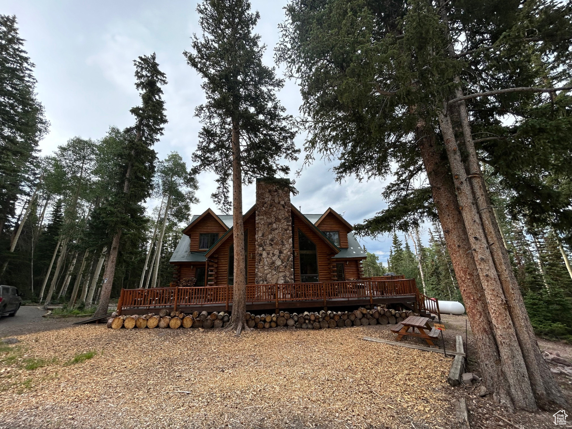 View of side of home