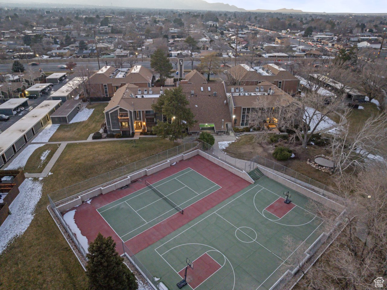 Birds eye view of property