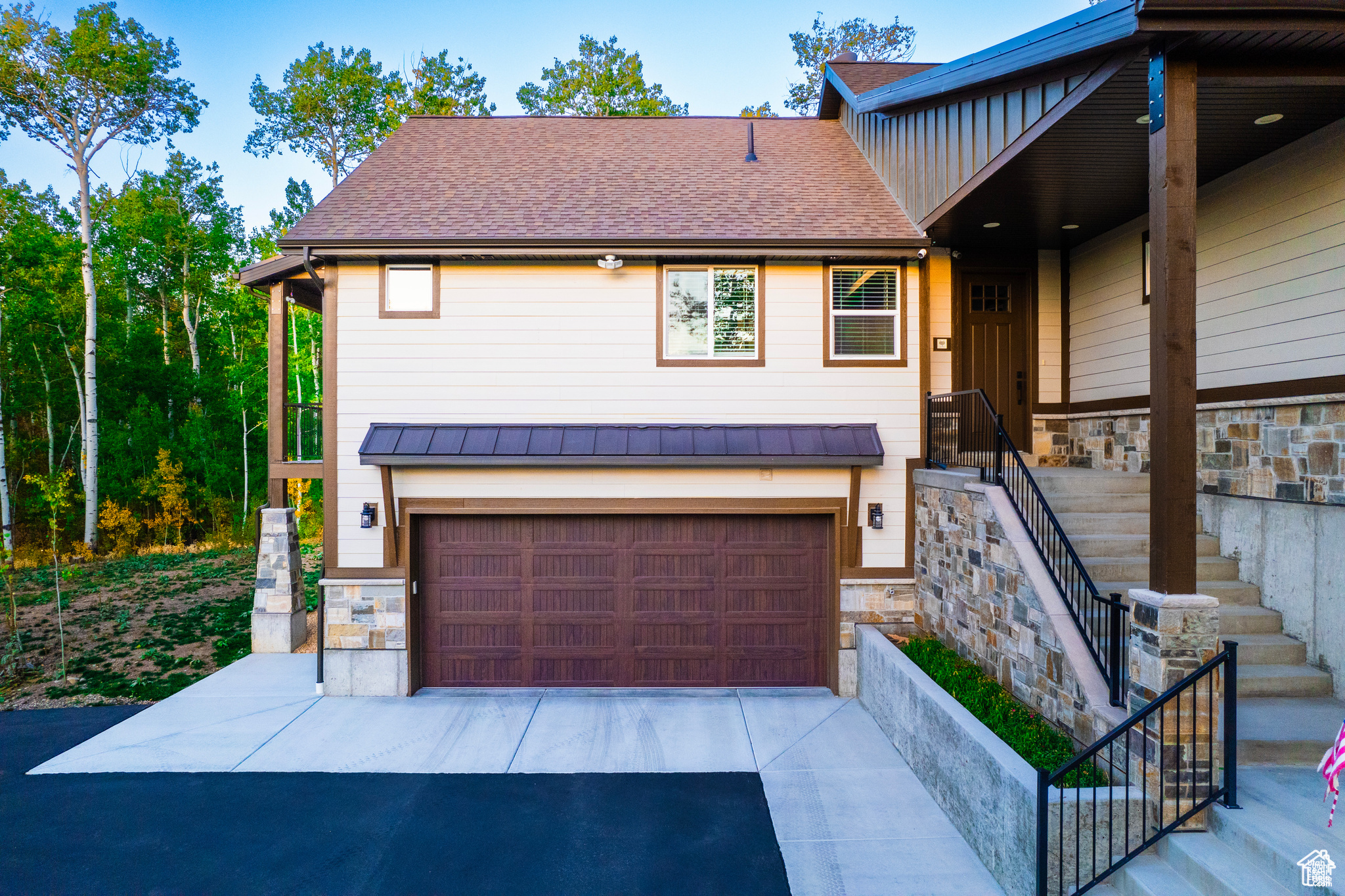 View of front facade with a garage