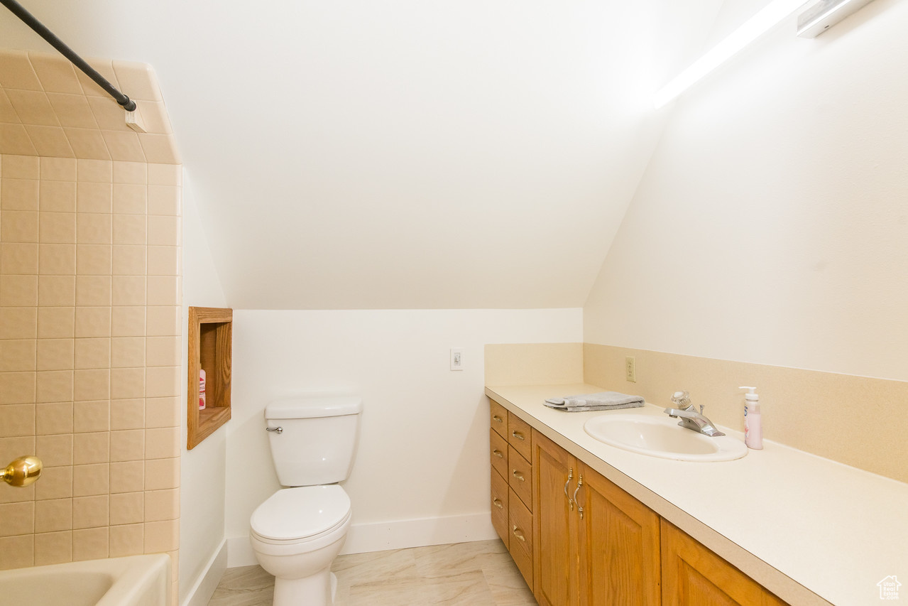 Full bathroom featuring tiled shower / bath,