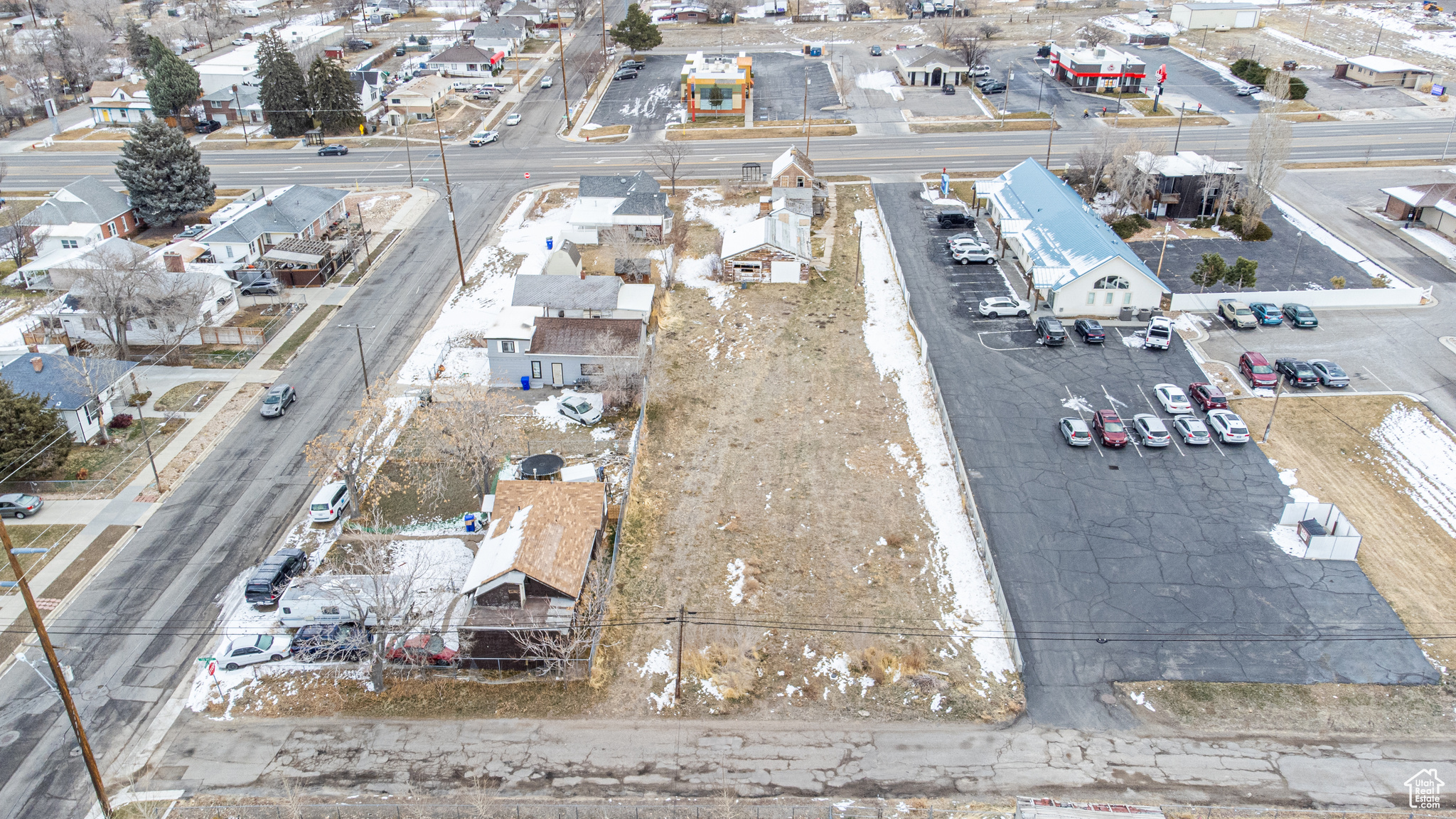 220 S MAIN ST