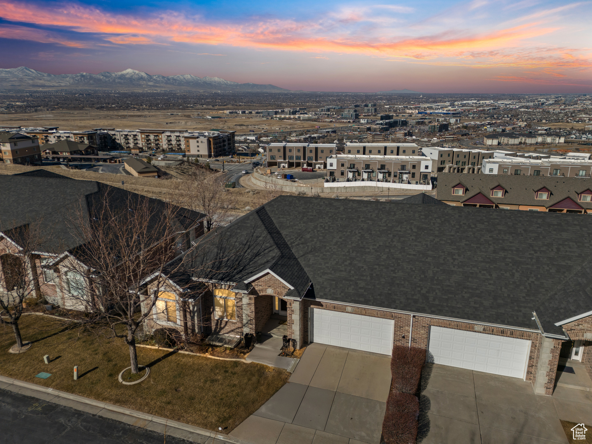 Aerial view at dusk with a mountain view