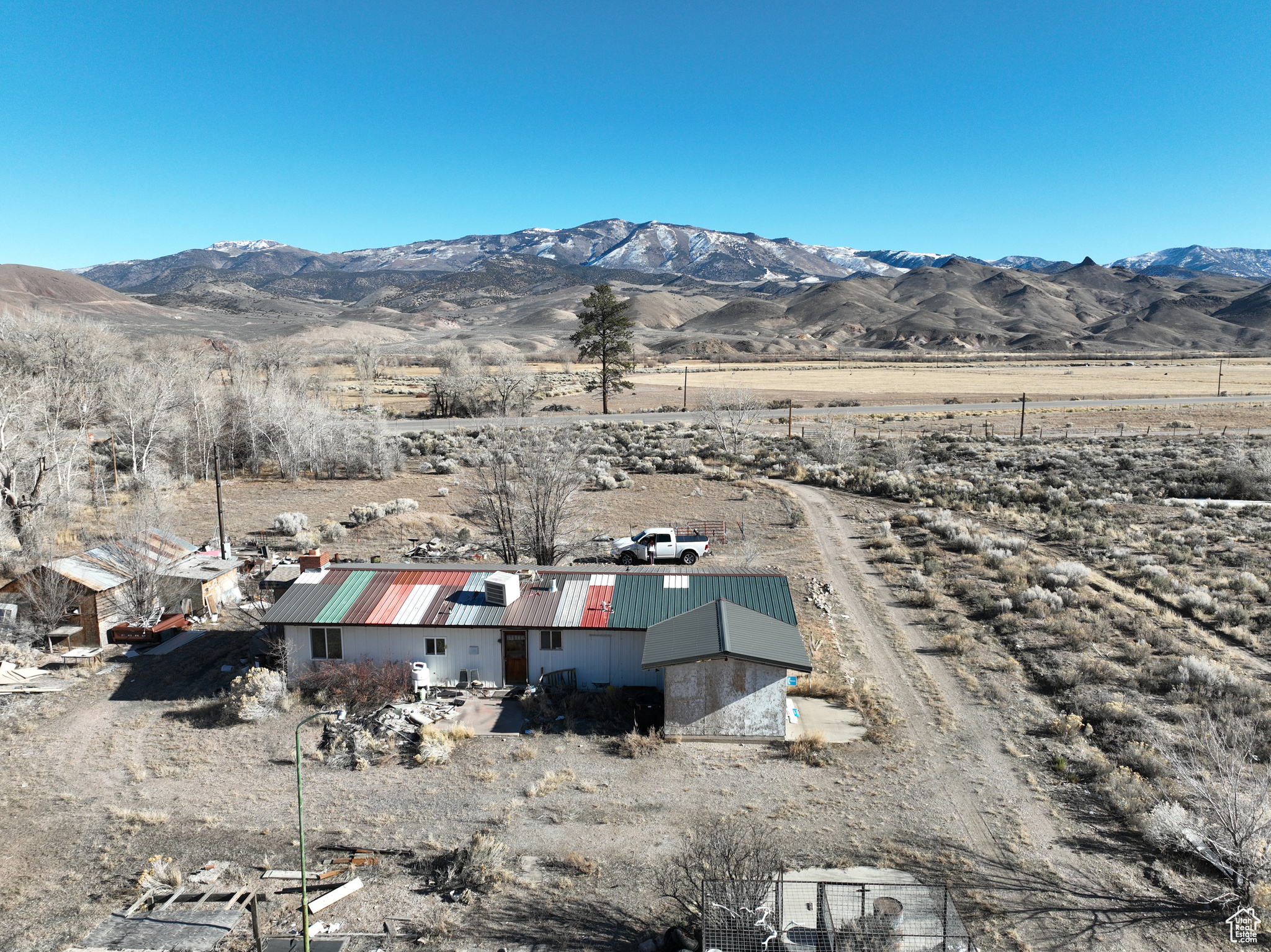 Bird's eye view featuring a mountain view and a rural view