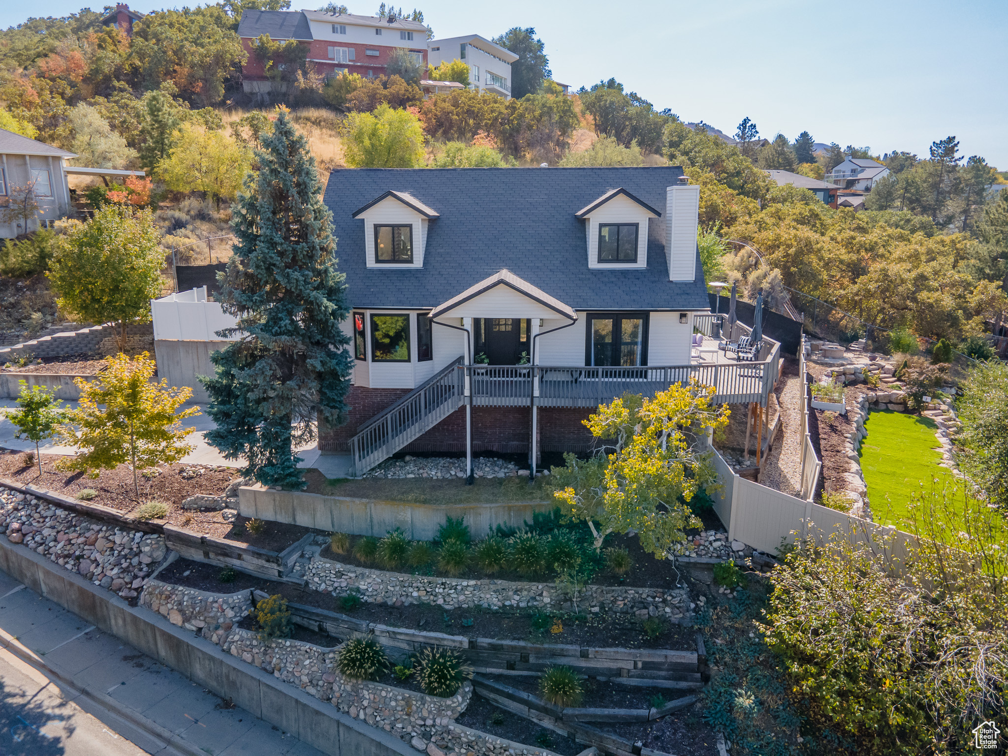 view of front of  house featuring a deck