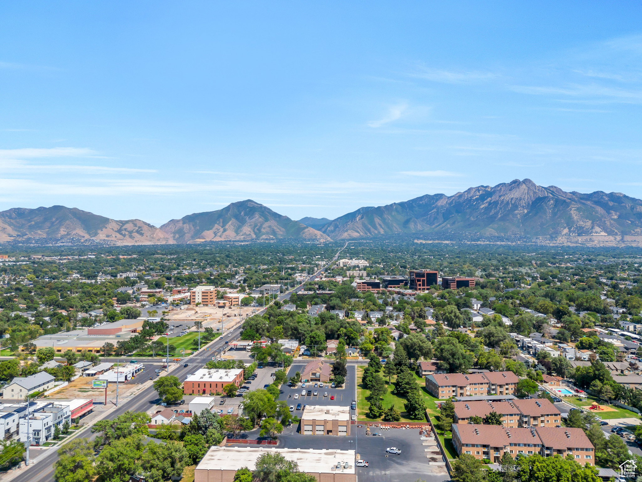 Aerial view featuring a mountain view